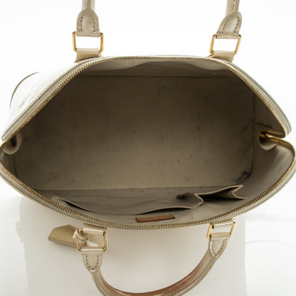 Louis Vuitton Vernis Alma GM Blanc Corail 5 of 15
