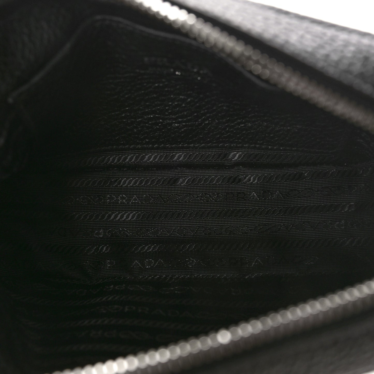 Vitello Daino Soft Camera Crossbody Black