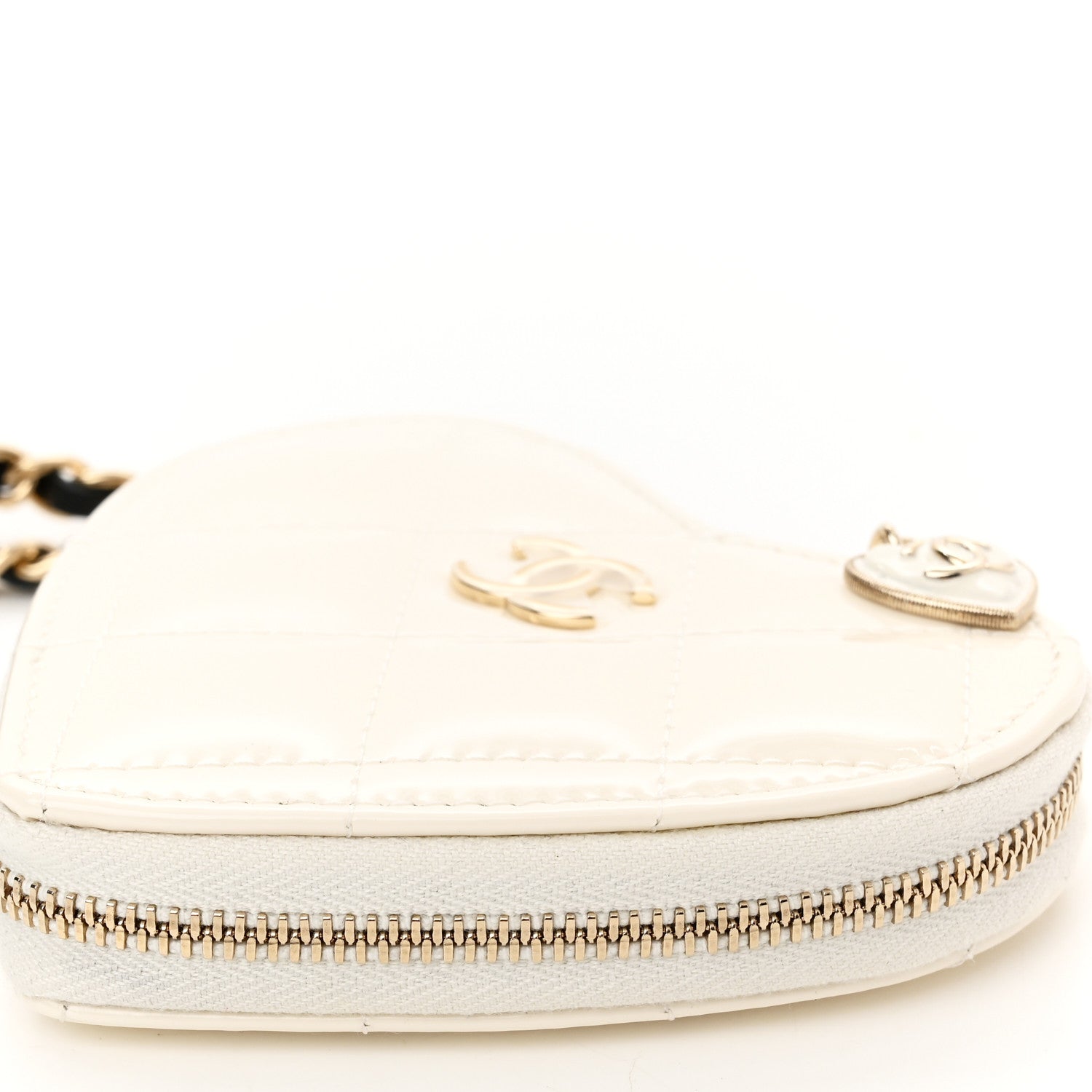 Chanel Patent Calfskin Resin Quilted CC Heart Clutch With Chain Black 16 of 17