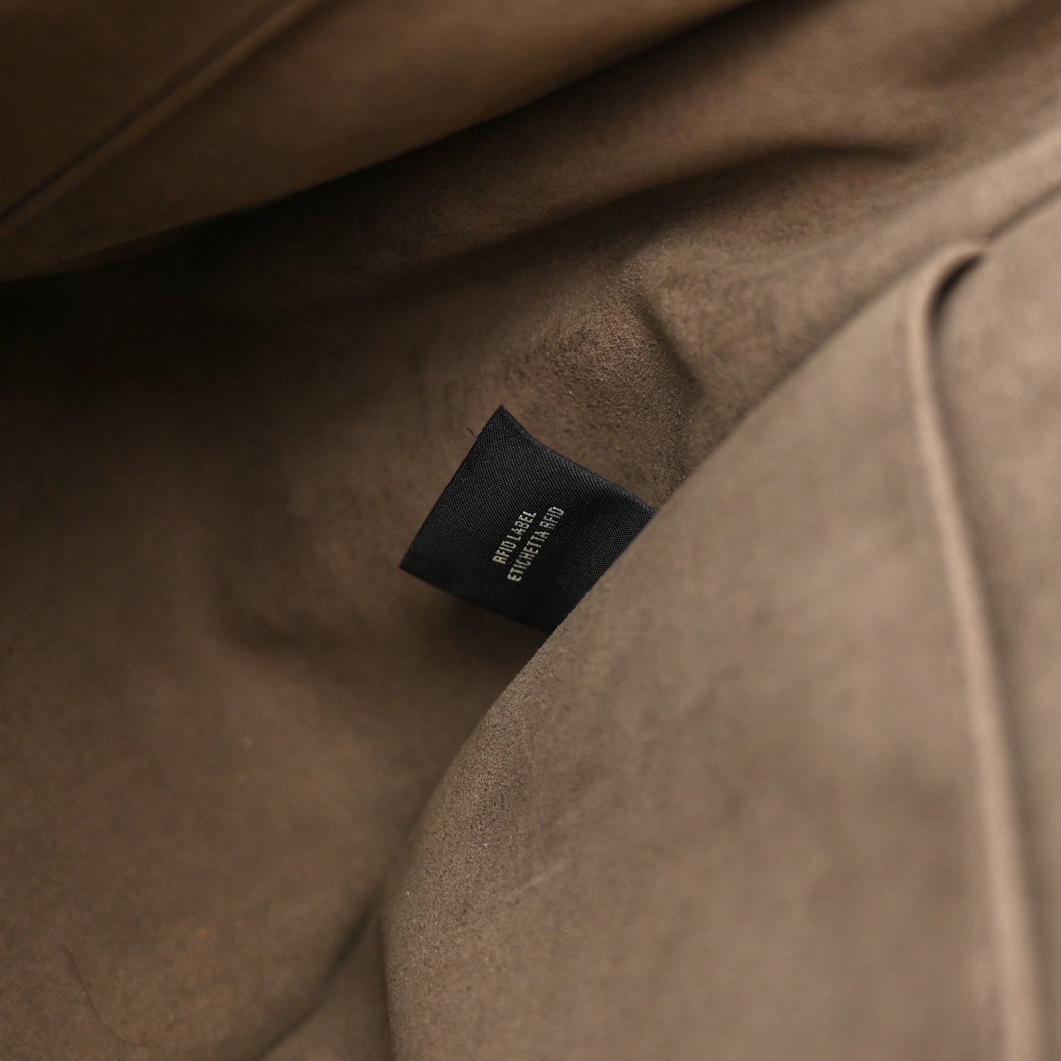 Fendi Chenille Vitello Seta Plexiglass FF Fendi O'Lock Zipper Tortora Nuvola 8 of 13