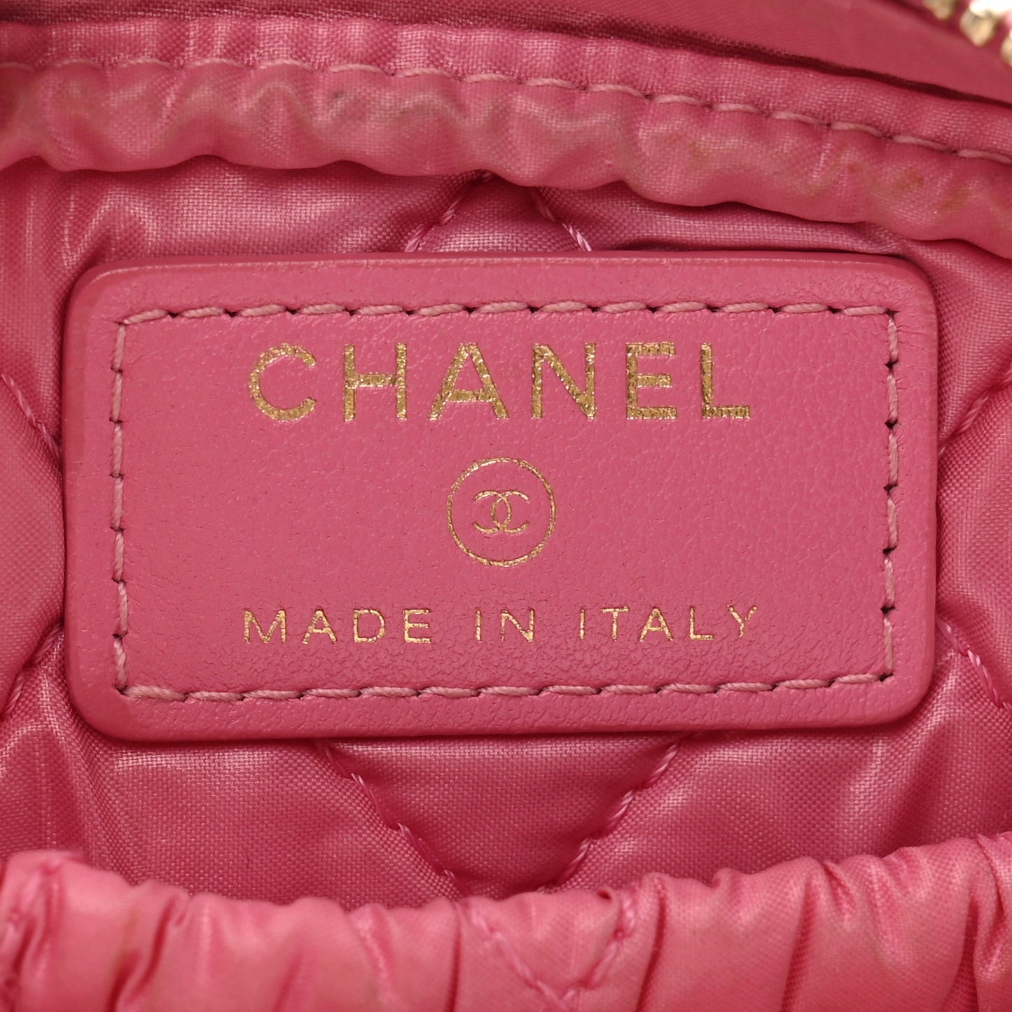 Caviar Quilted Small Curvy Pouch Cosmetic Case Pink