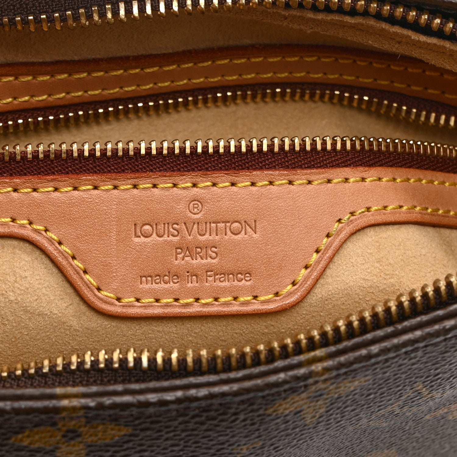 Louis Vuitton Monogram Looping MM 6 of 11