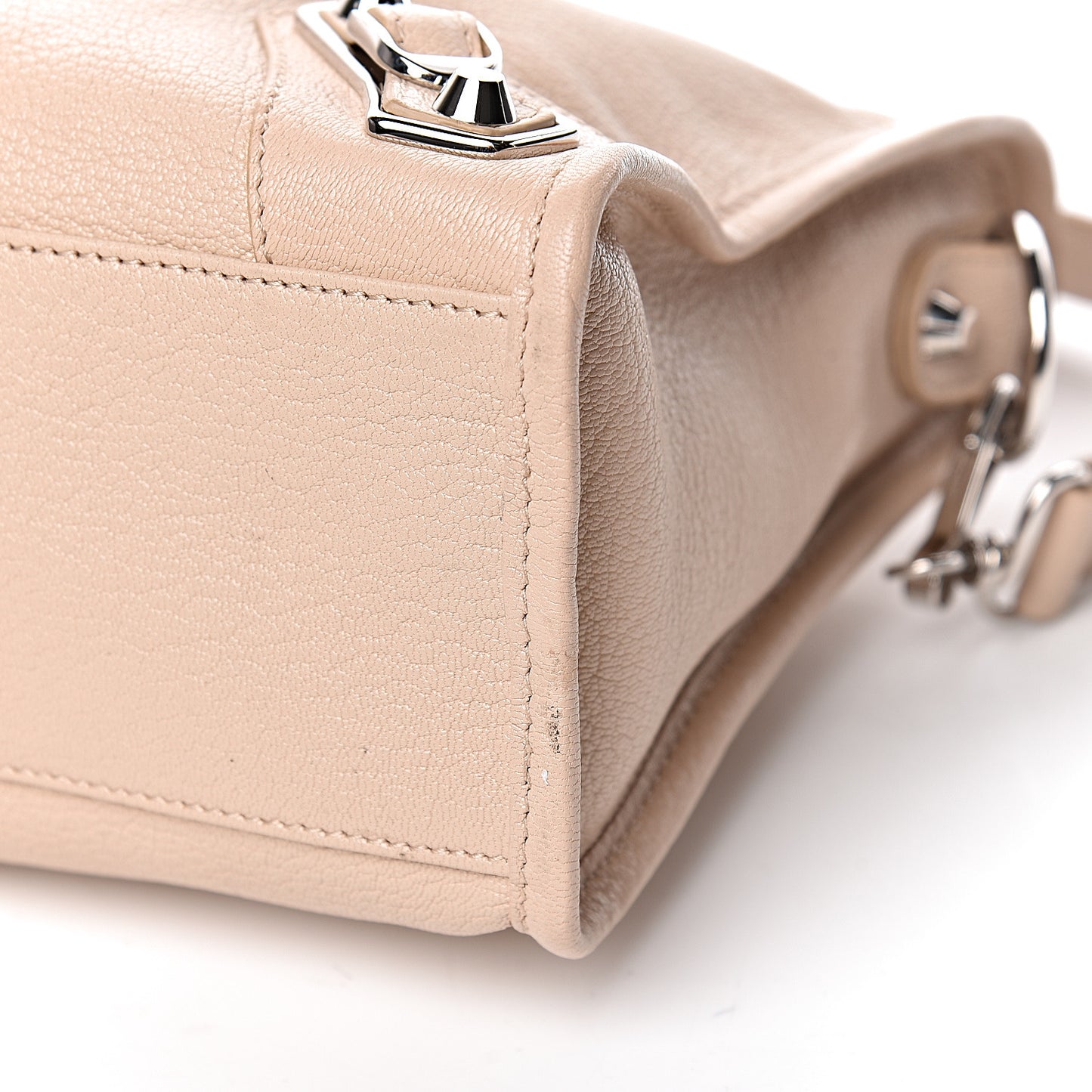 Chevre Silver Metallic Edge Hardware S City Tapioca