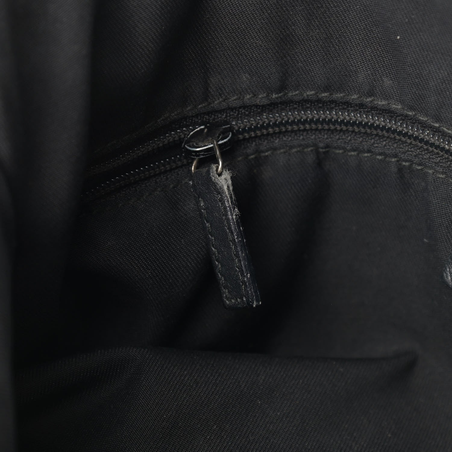 Gucci Guccissima Large D Gold Ring Hobo Black 12 of 18