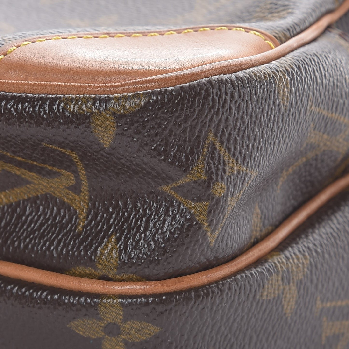 Monogram Amazone