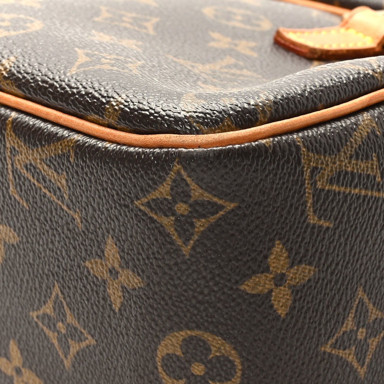 Louis Vuitton Monogram Cite MM 10 of 10