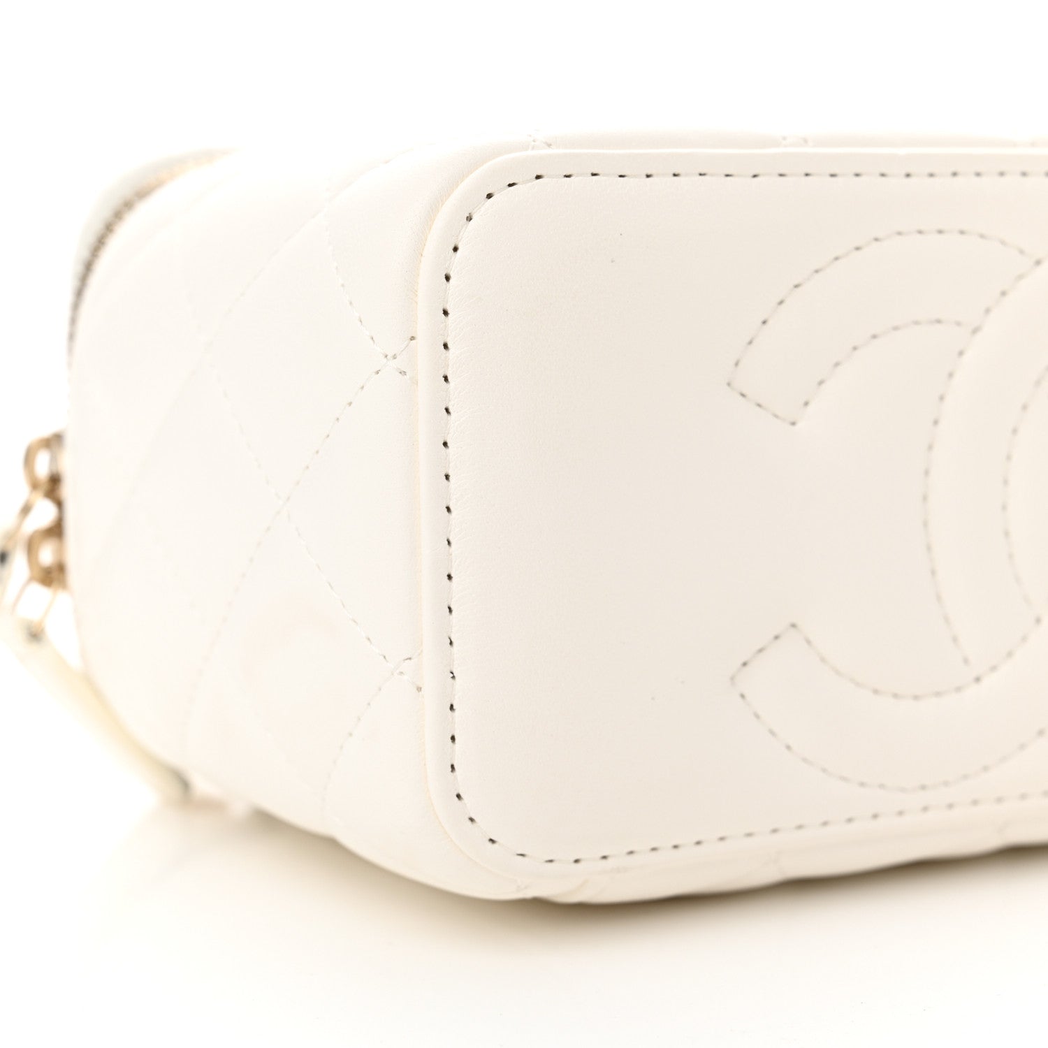 Chanel Lambskin Quilted Pearl Crush Small Vanity Case With Chain White 9 of 12