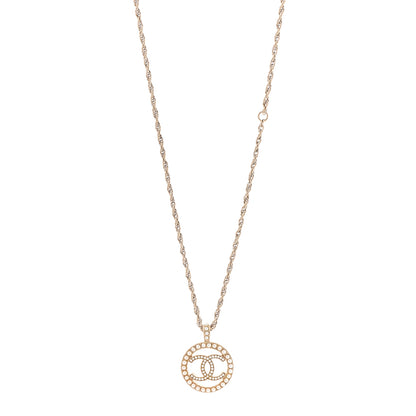 Chanel Pearl CC Round Pendant Necklace Gold 1 of 7