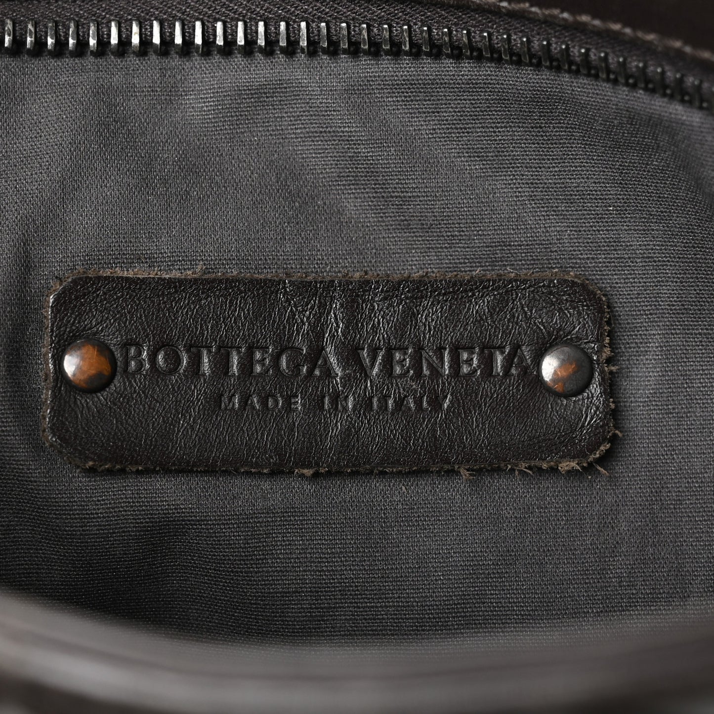 Nappa Intrecciato VN Crossbody Messenger Bag Fondant