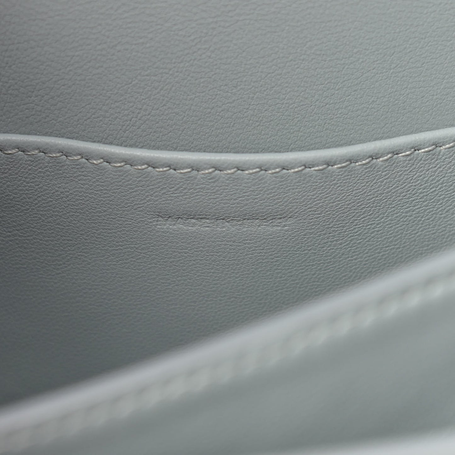Box Calfskin Teen Classic Box Flap Bag Frost
