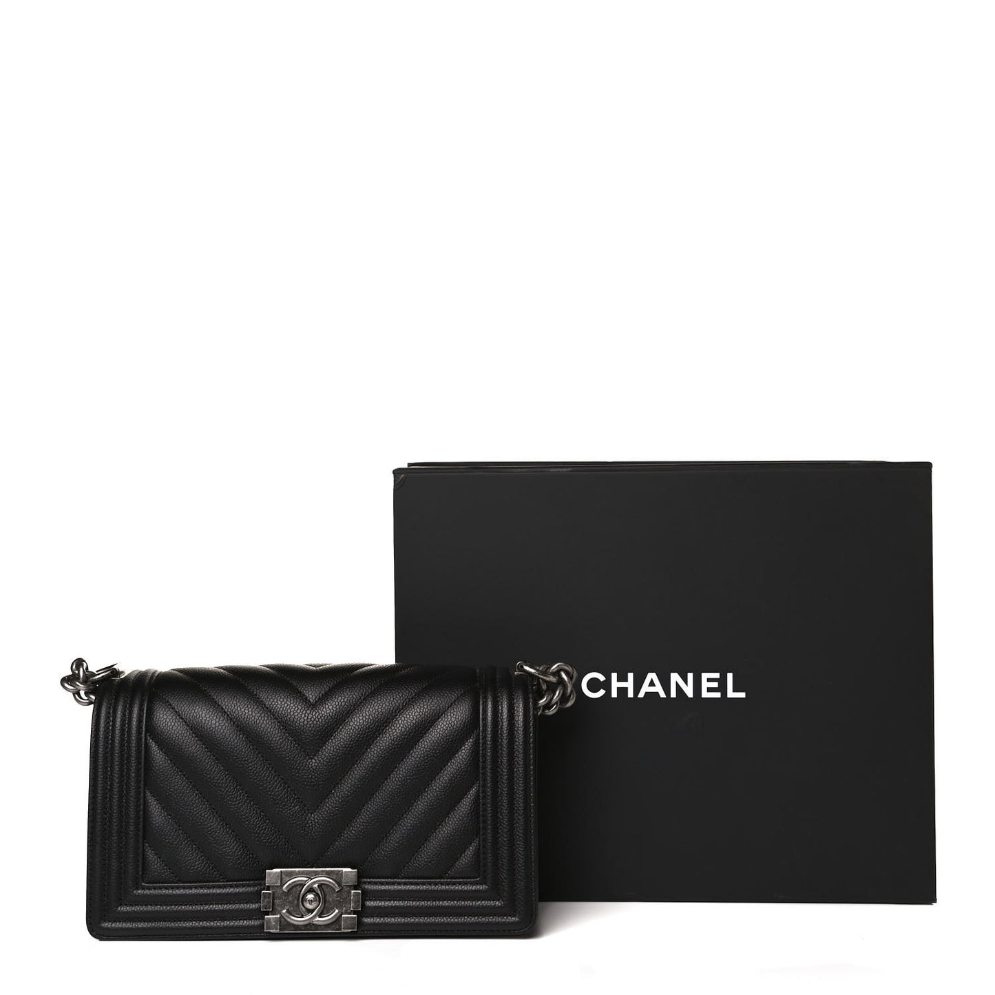 Caviar Chevron Quilted Medium Boy Flap Black