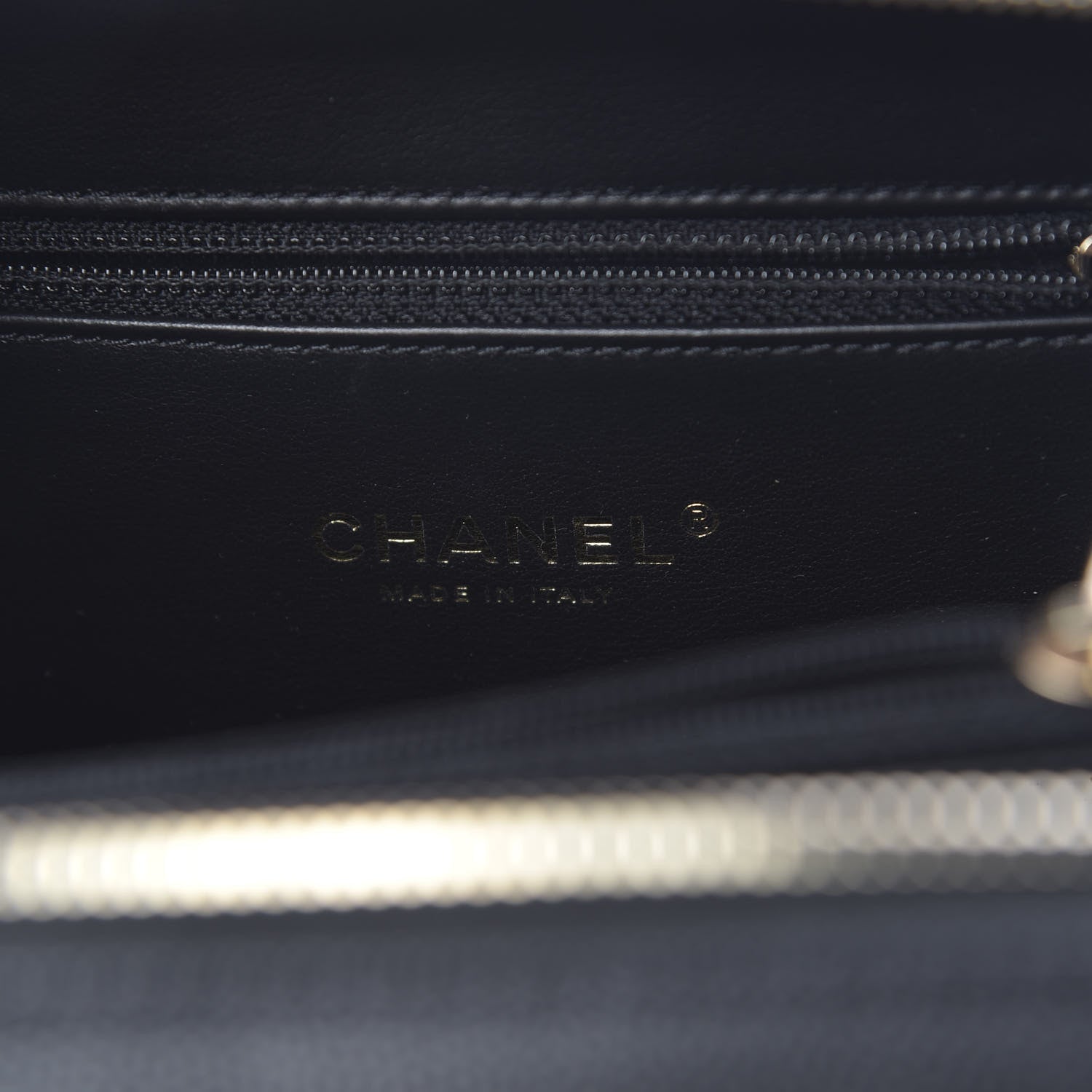 Chanel Caviar Quilted Medium CC Filigree Vanity Case Black 6 of 11