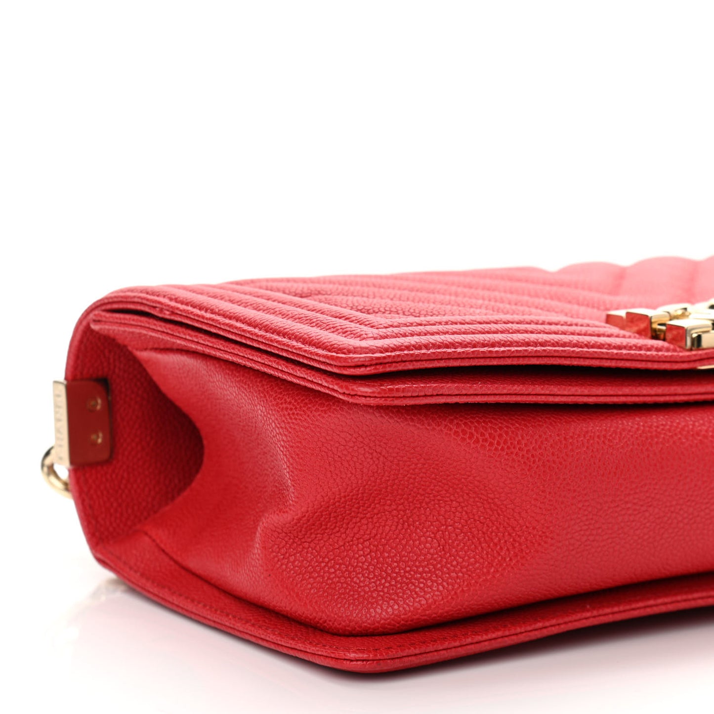 Caviar Chevron Quilted Medium Boy Flap Red
