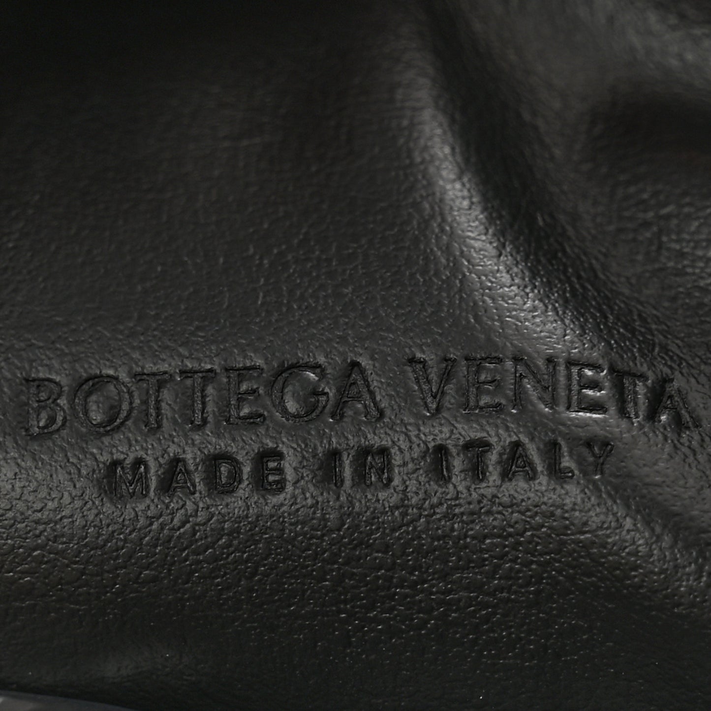 Calfskin Nappa Intrecciato Mini Wallace Black