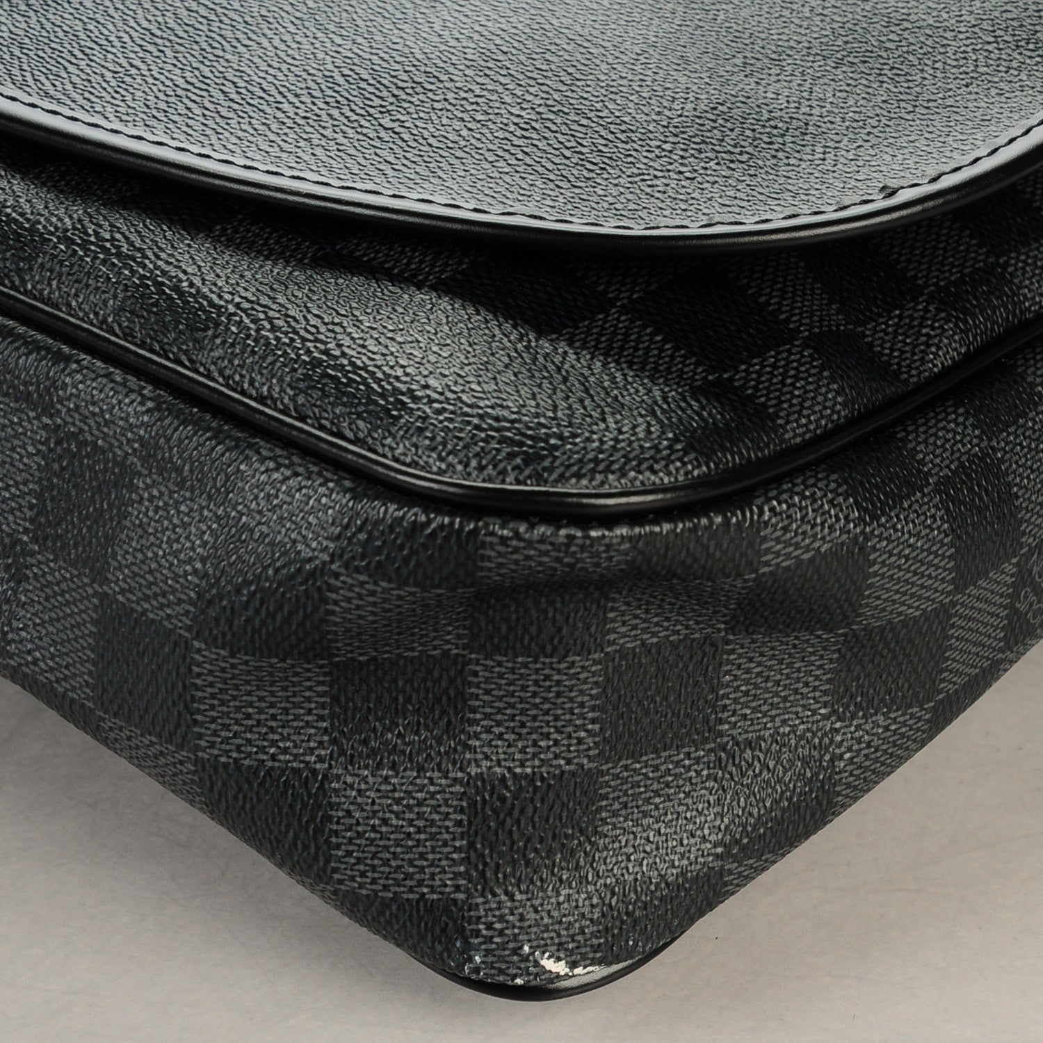 Louis Vuitton Damier Graphite Daniel MM 7 of 8