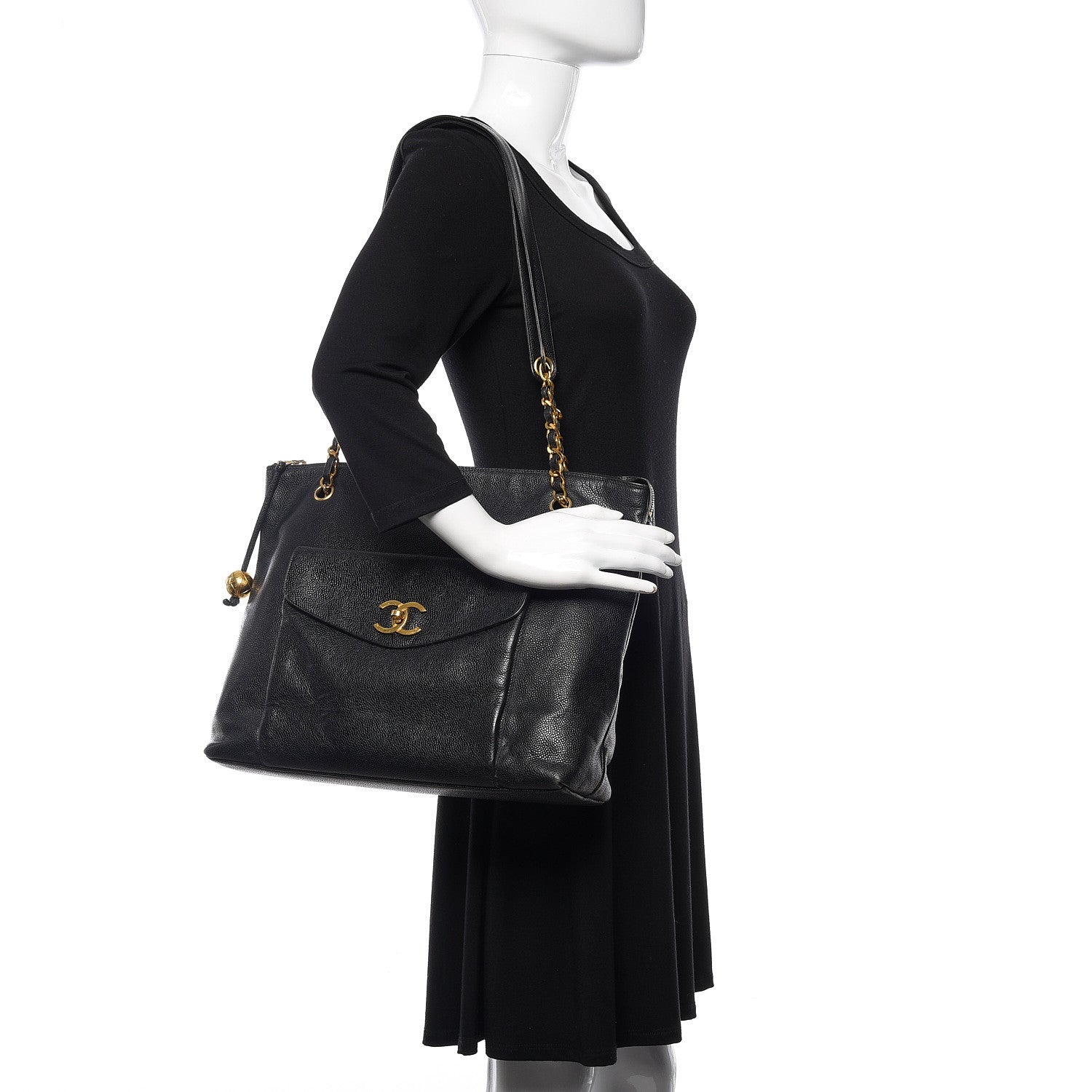 Chanel Caviar CC Shoulder Bag Black 2 of 18