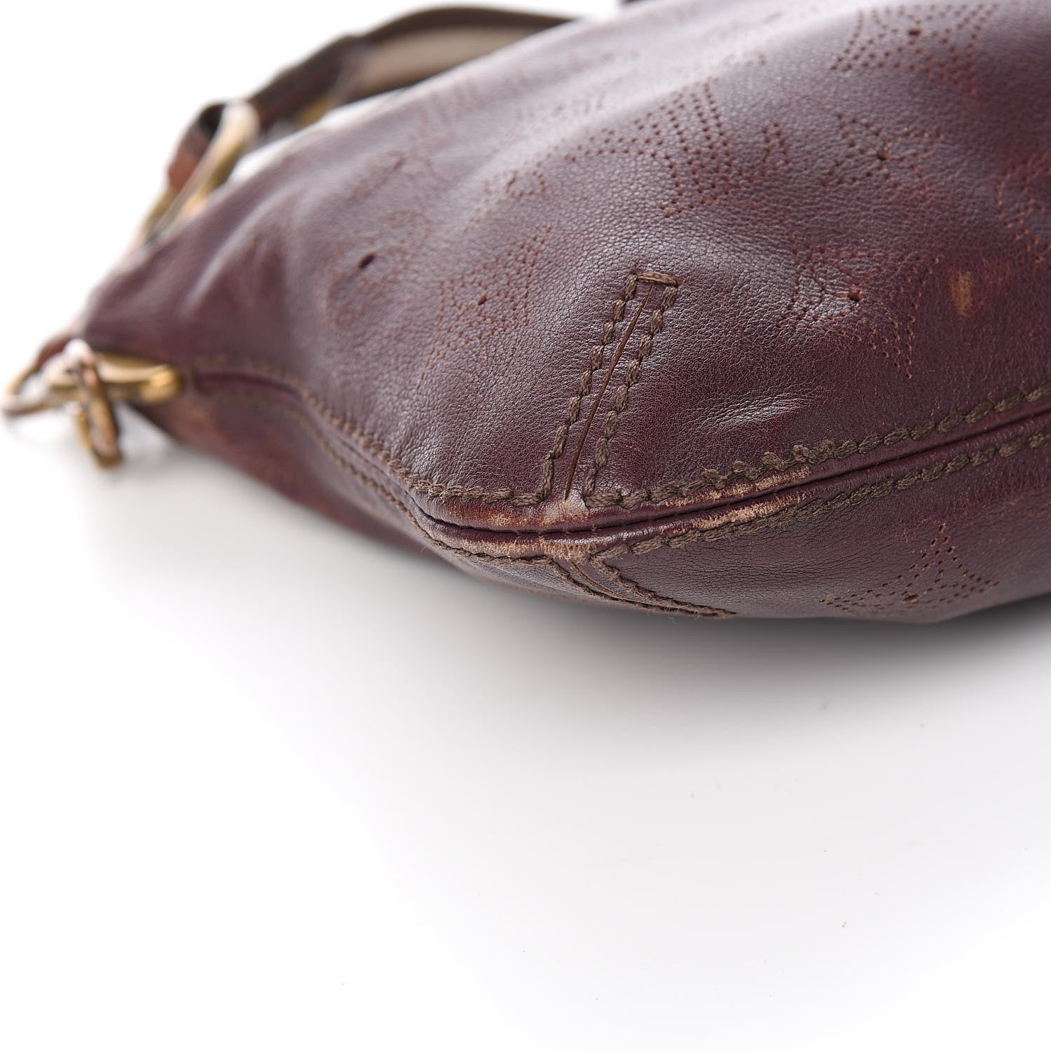 Louis Vuitton Mahina Onatah Pochette Aubergine 11 of 18
