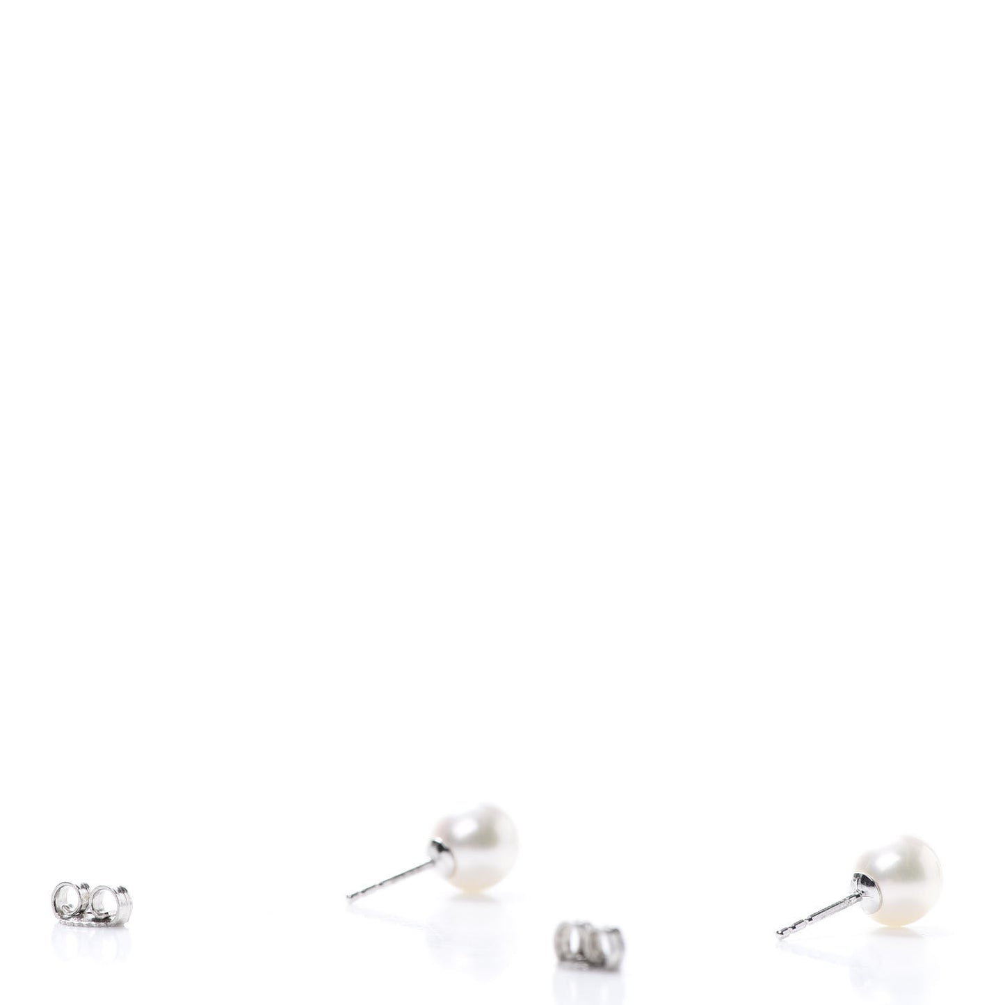 18K White Gold 6.5-7mm Akoya Pearl Stud Earrings