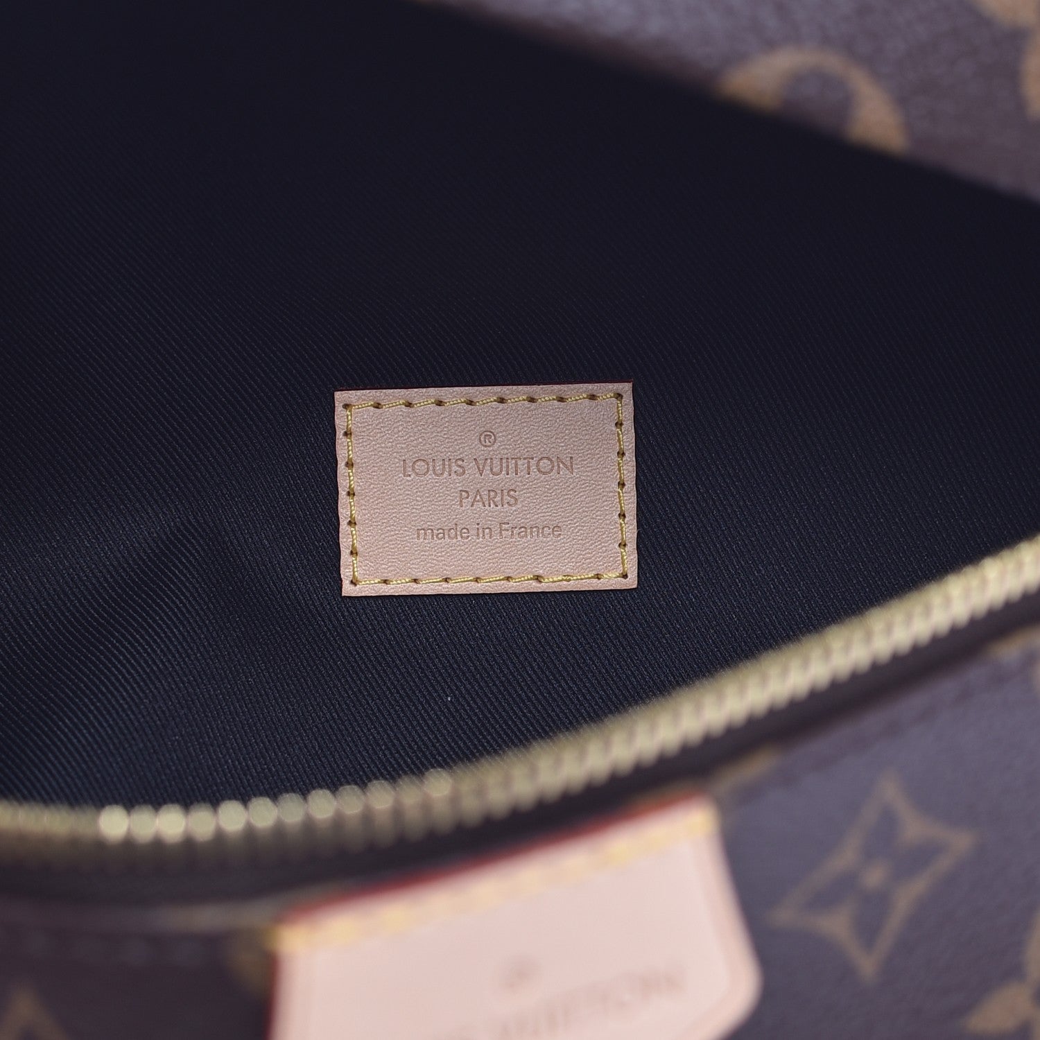 Louis Vuitton Monogram Bumbag 7 of 7