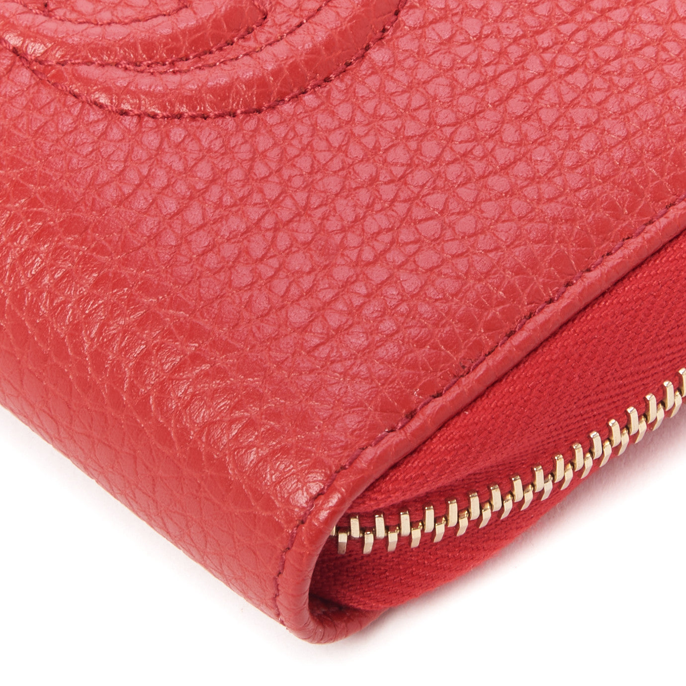 Gucci Pebbled Calfskin Small Soho Zip Around Wallet Red 4 of 9