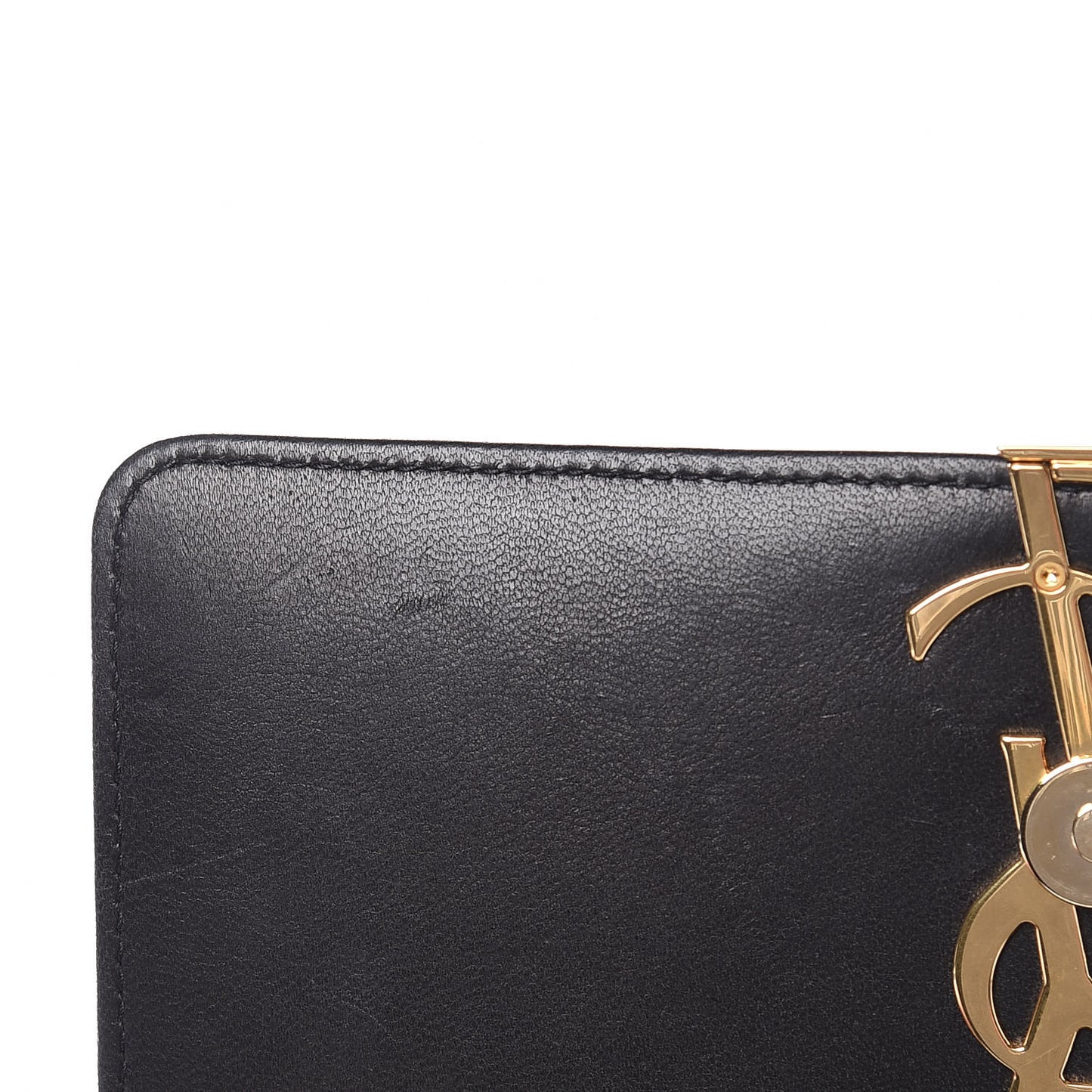Lambskin Matelasse Monogram Vicky Chain Wallet Black