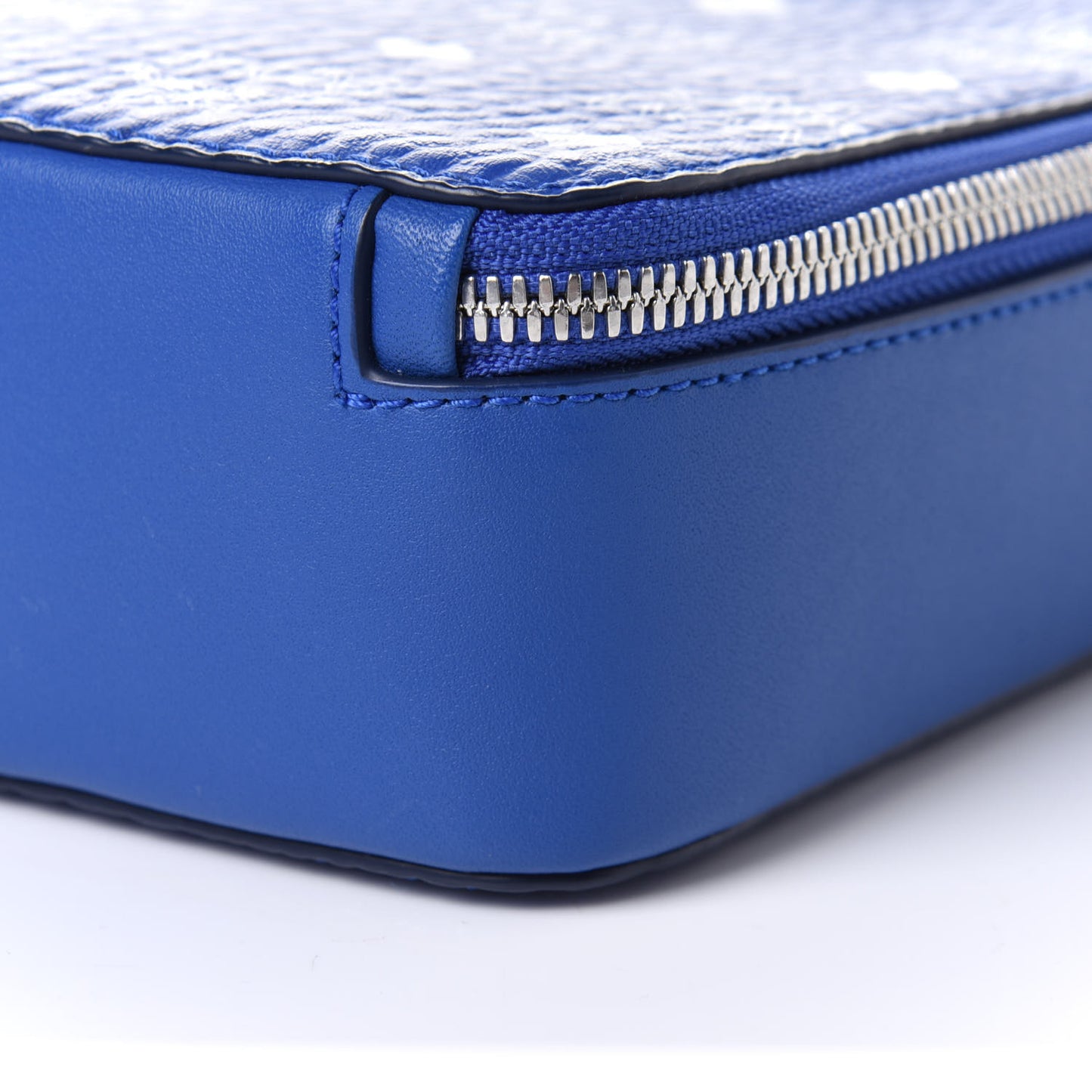 Visetos Crossbody Pouch Blue
