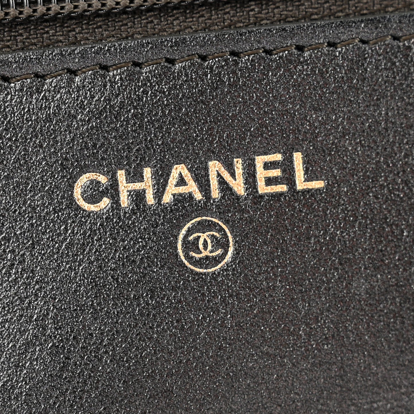 Metallic Calfskin Quilted Reissue Wallet On Chain WOC Grey