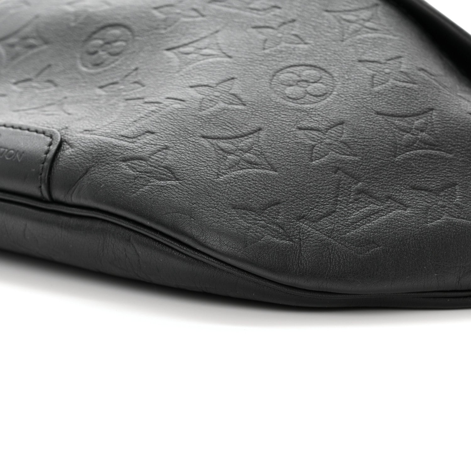 Louis Vuitton Calfskin Monogram Shadow Discovery Bumbag Black 9 of 9