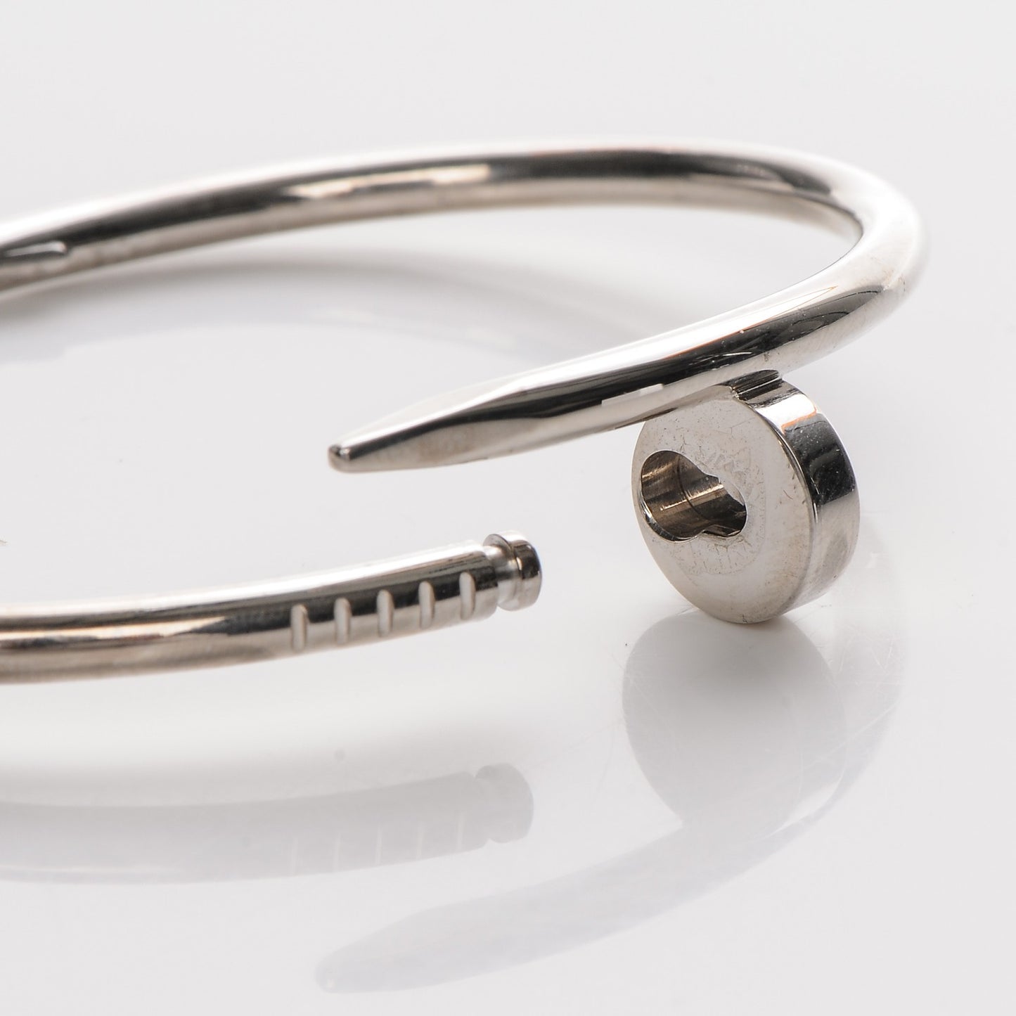 18K White Gold Juste Un Clou Bracelet 16