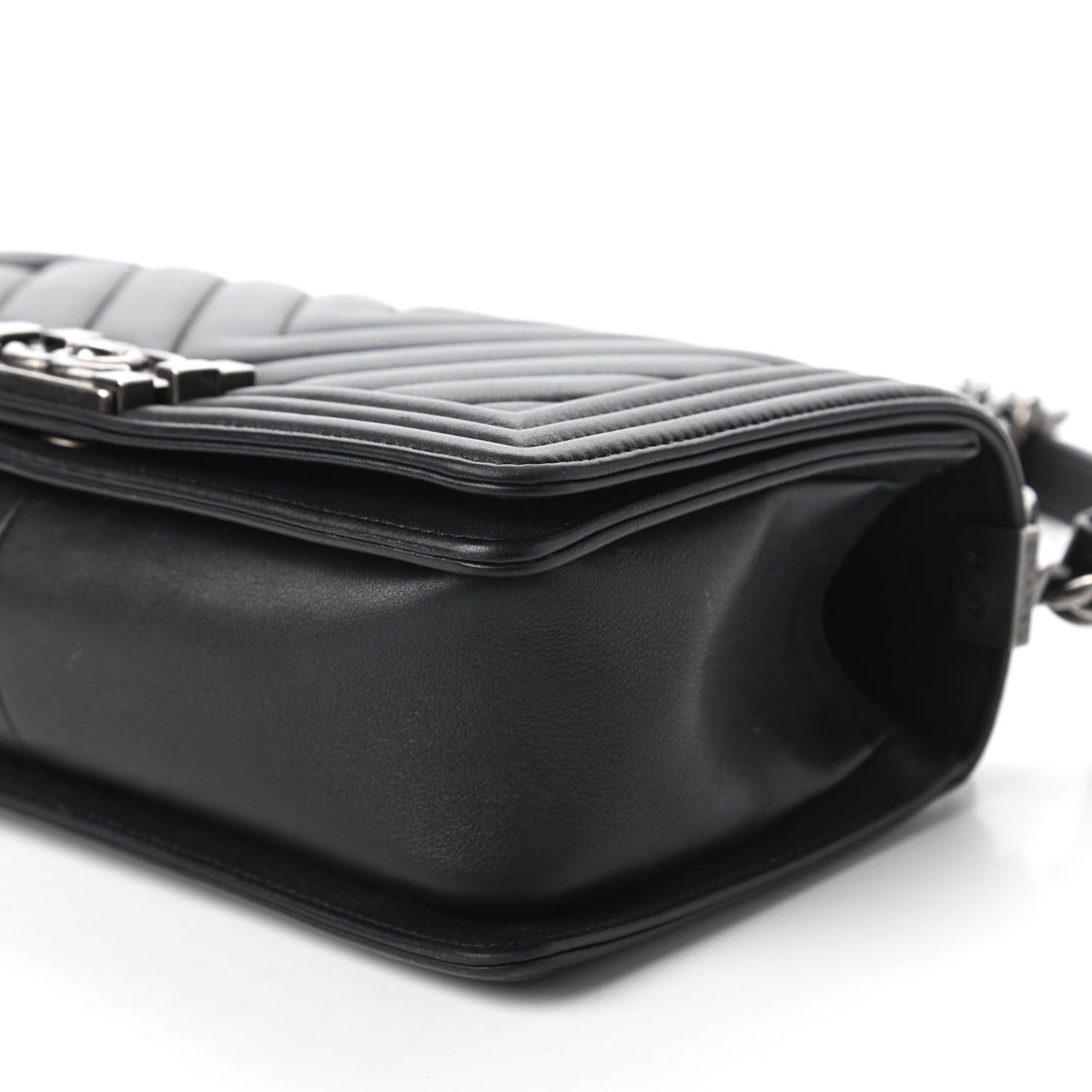 Calfskin Chevron Quilted Medium Boy Flap Black
