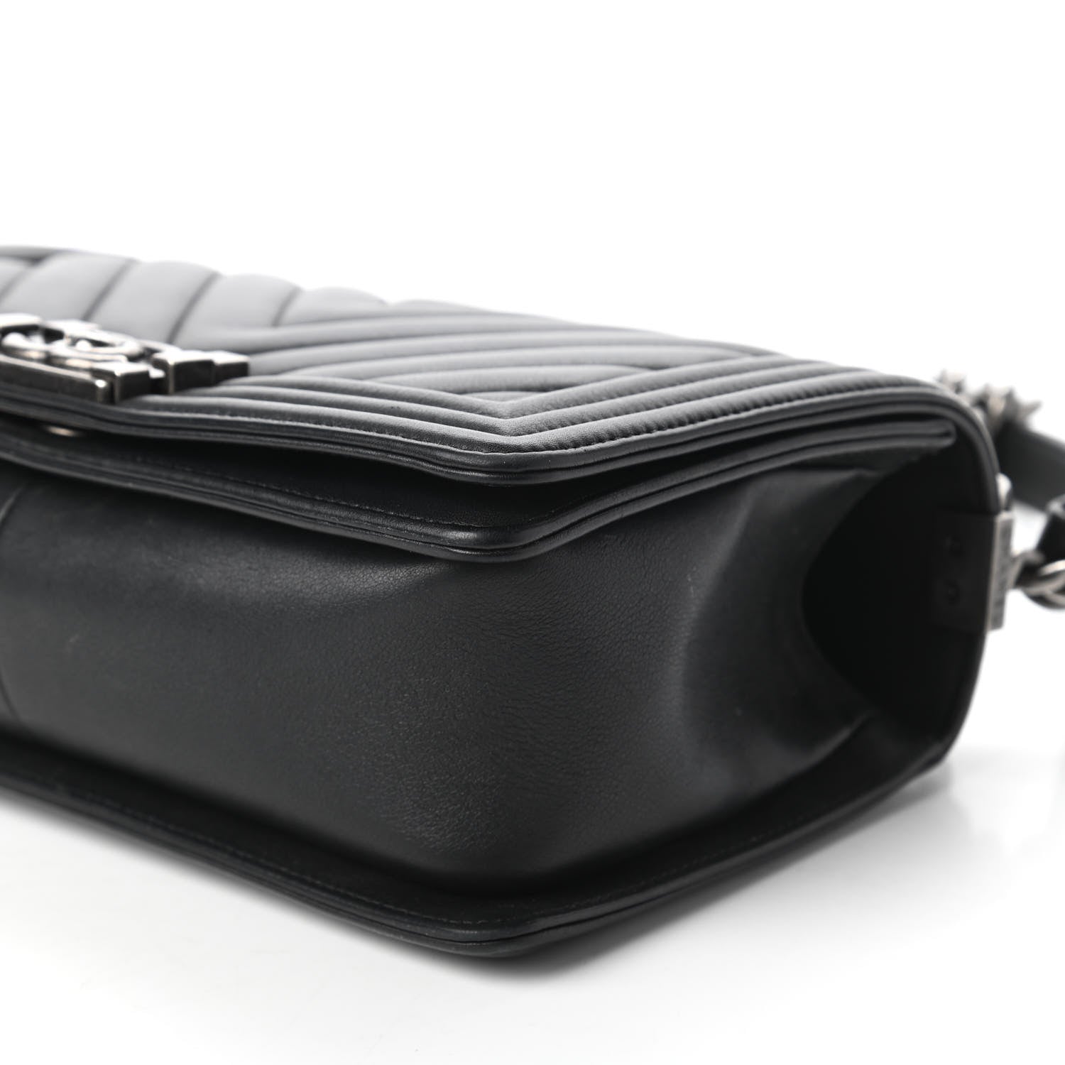Chanel Calfskin Chevron Quilted Medium Boy Flap Black 7 of 11