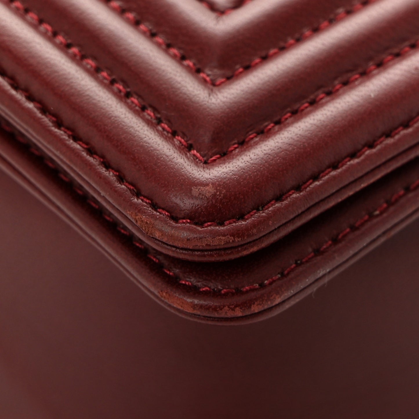 Lambskin Quilted New Medium Boy Flap Red