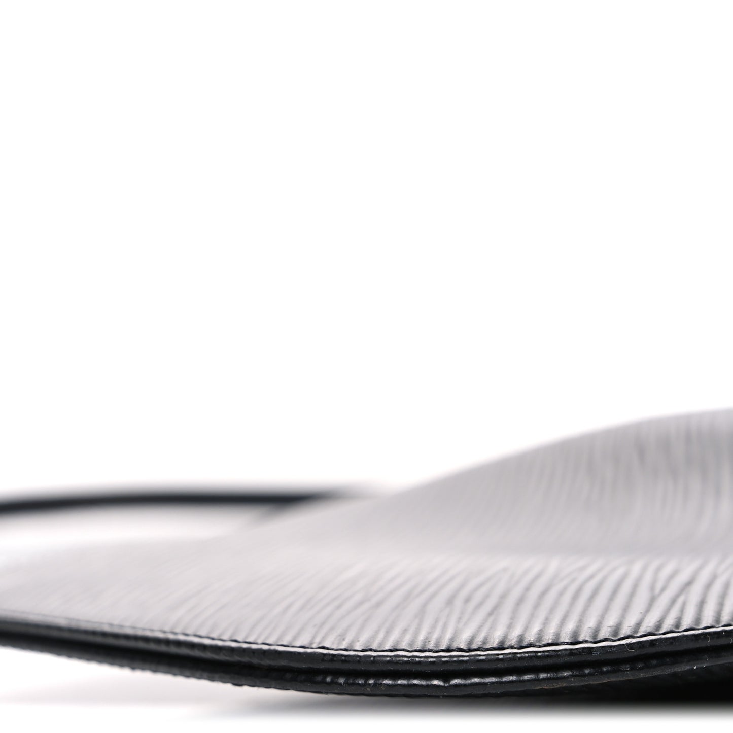 Epi Demi Lune Pochette Black