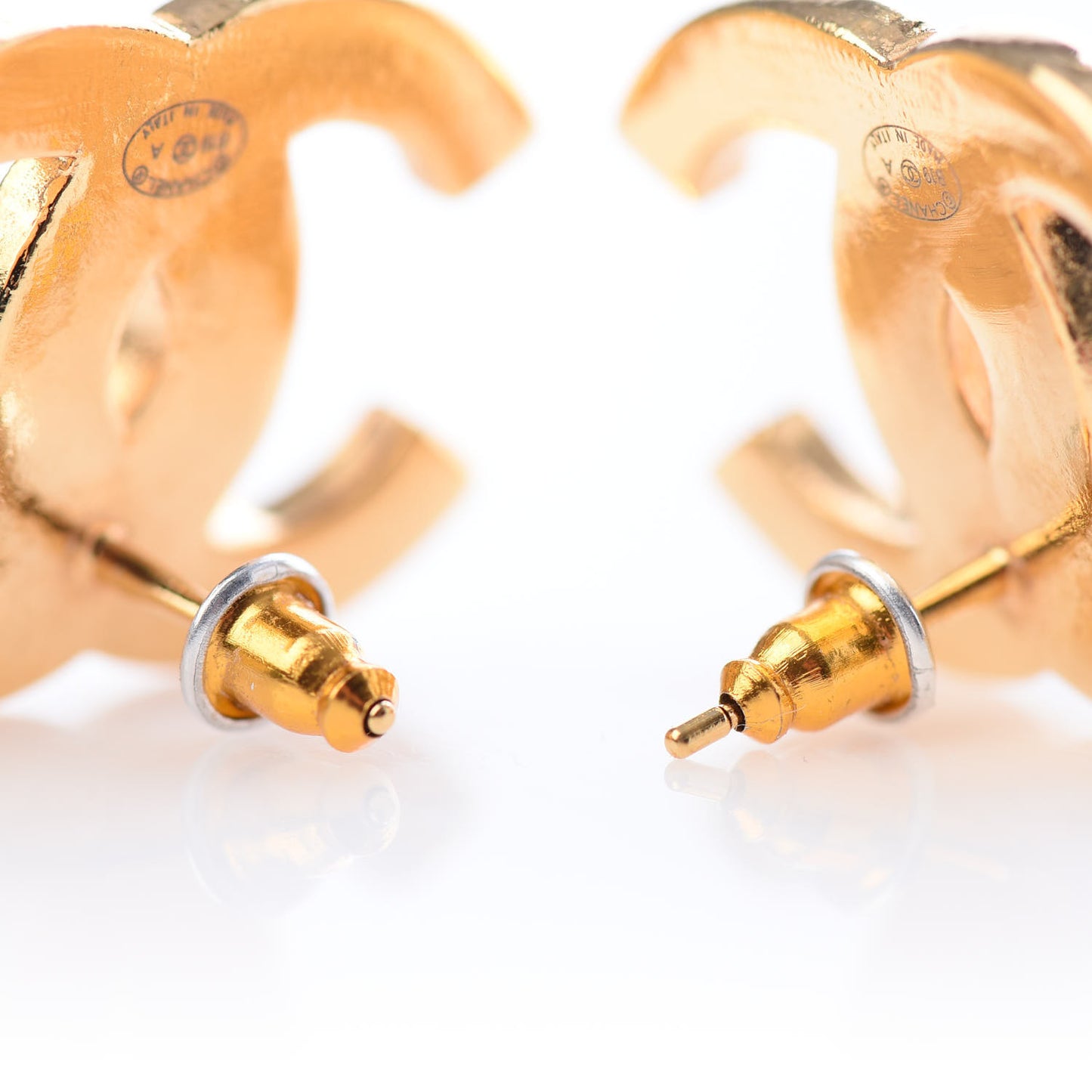 Metal Along The Nile CC Earrings Gold