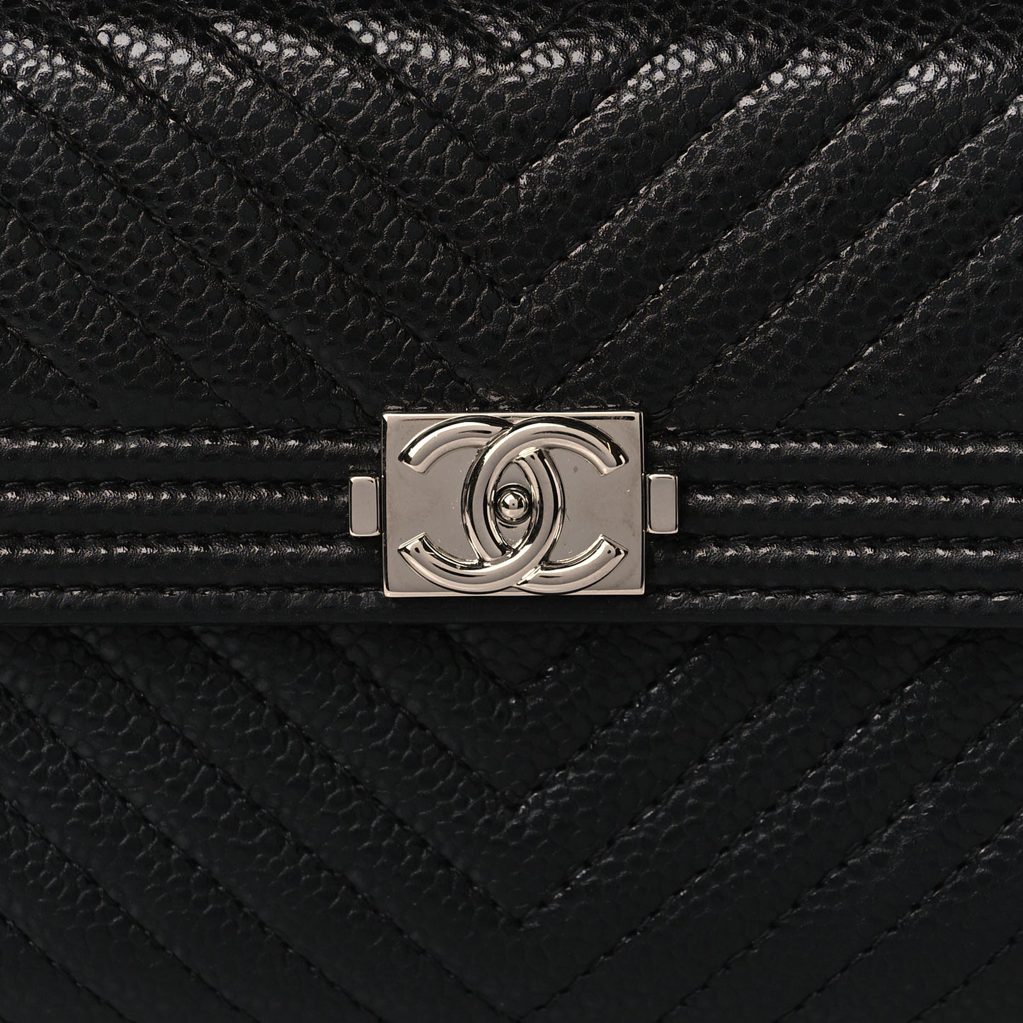 Caviar Chevron Quilted Medium Boy Flap Wallet Black