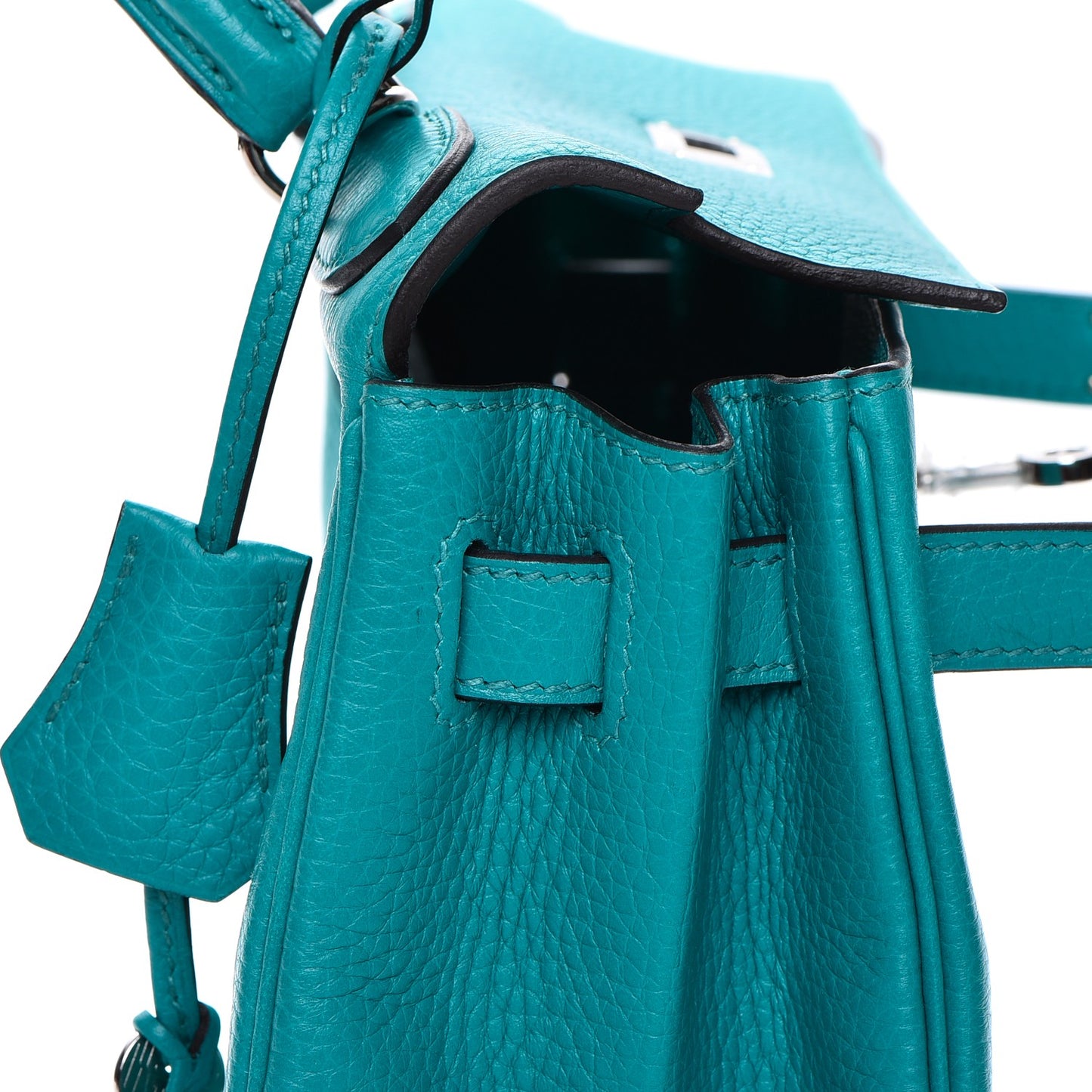 Taurillon Clemence Kelly Retourne 28 Bleu Paon