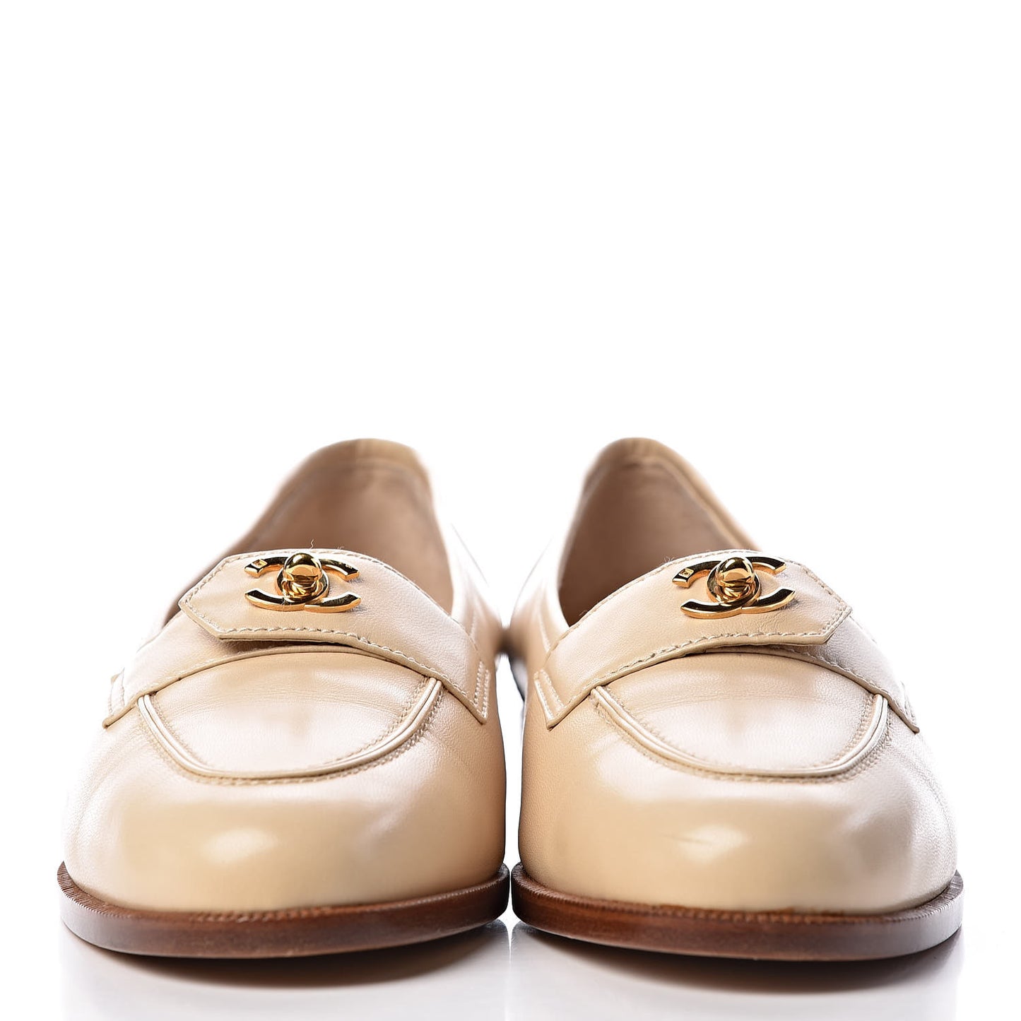 Lambskin CC Turnlock Loafers 37.5 Biege