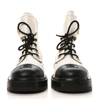 Chanel Shiny Goatskin Calfskin Quilted Lace Up Combat Boots 40 Black White 2 of 10