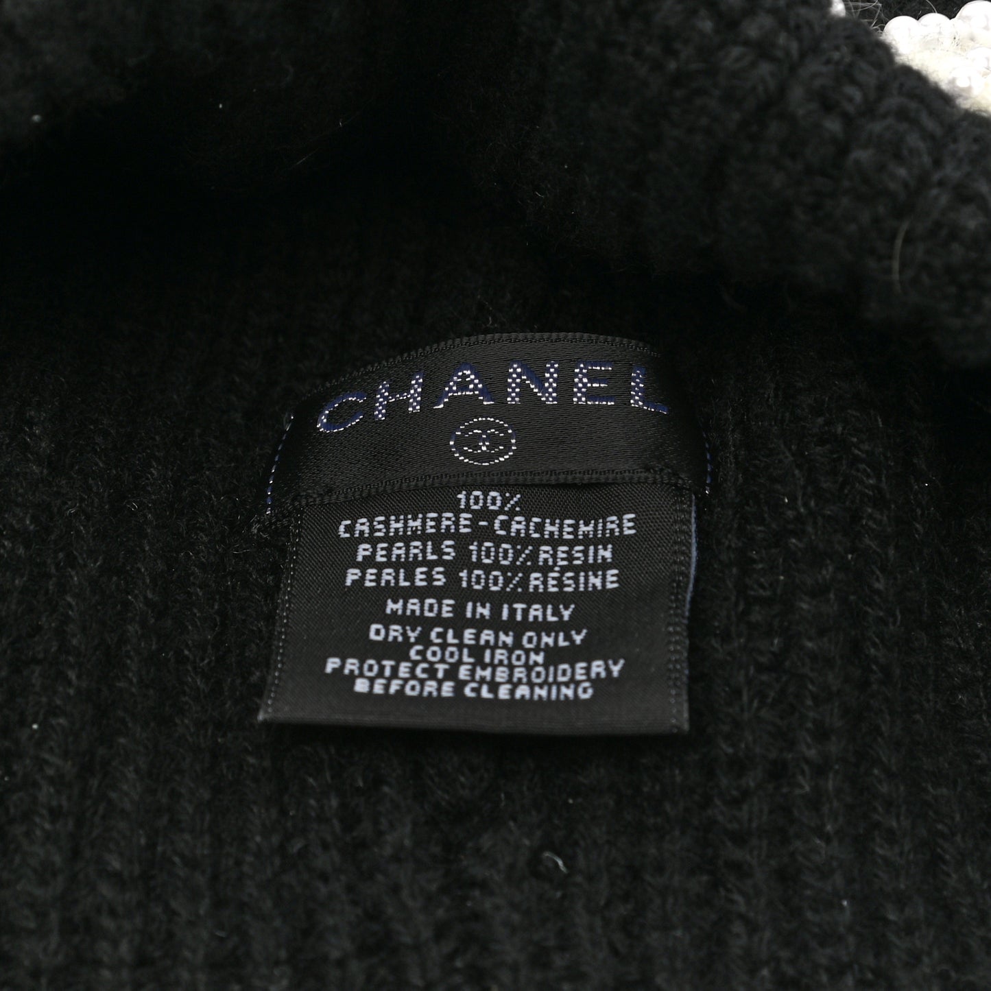 Cashmere Logo Beanie Hat Black White