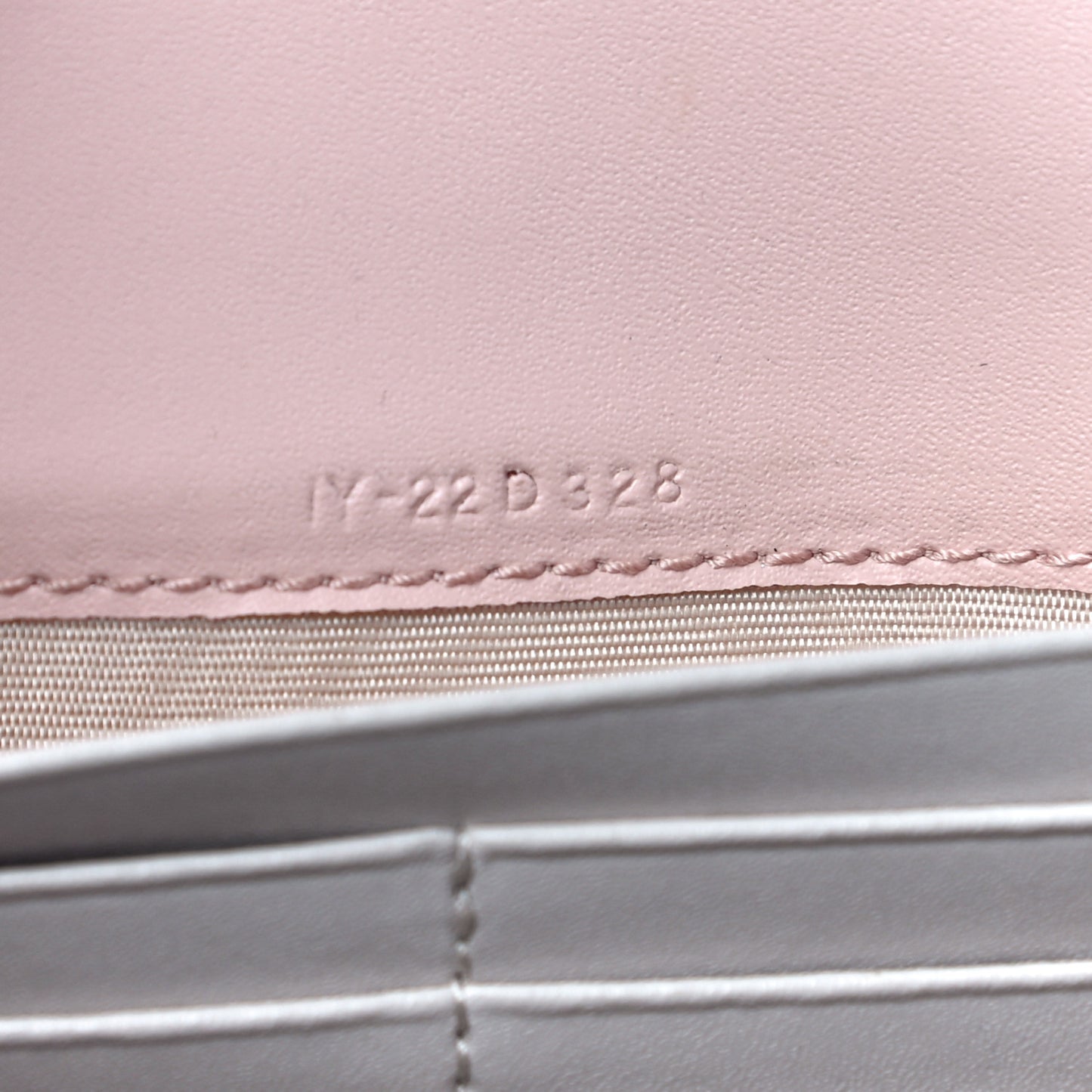Calfskin Vara Bow Chain Flap Crossbody Pink