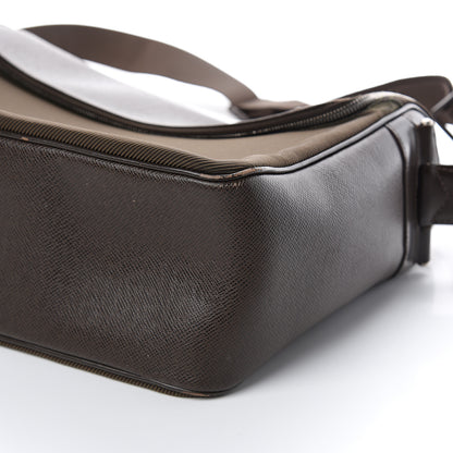 Louis Vuitton Taiga Taimyr Messenger Bag Grizzli 8 of 8