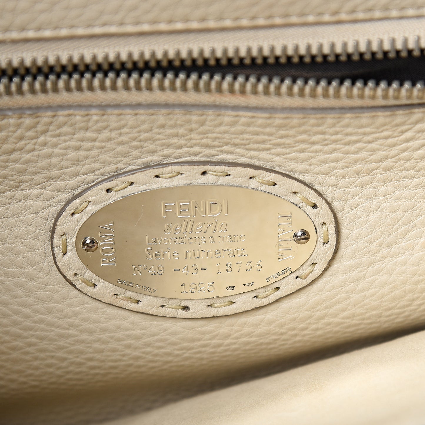 Cuoio Romano Selleria Bi-Color Large Peekaboo Iconic Satchel Asfalto Latte