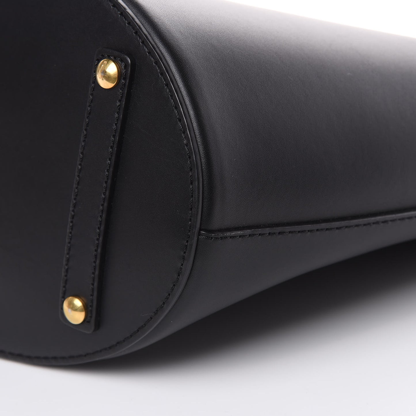 Supple Calfskin Medium Bucket Black