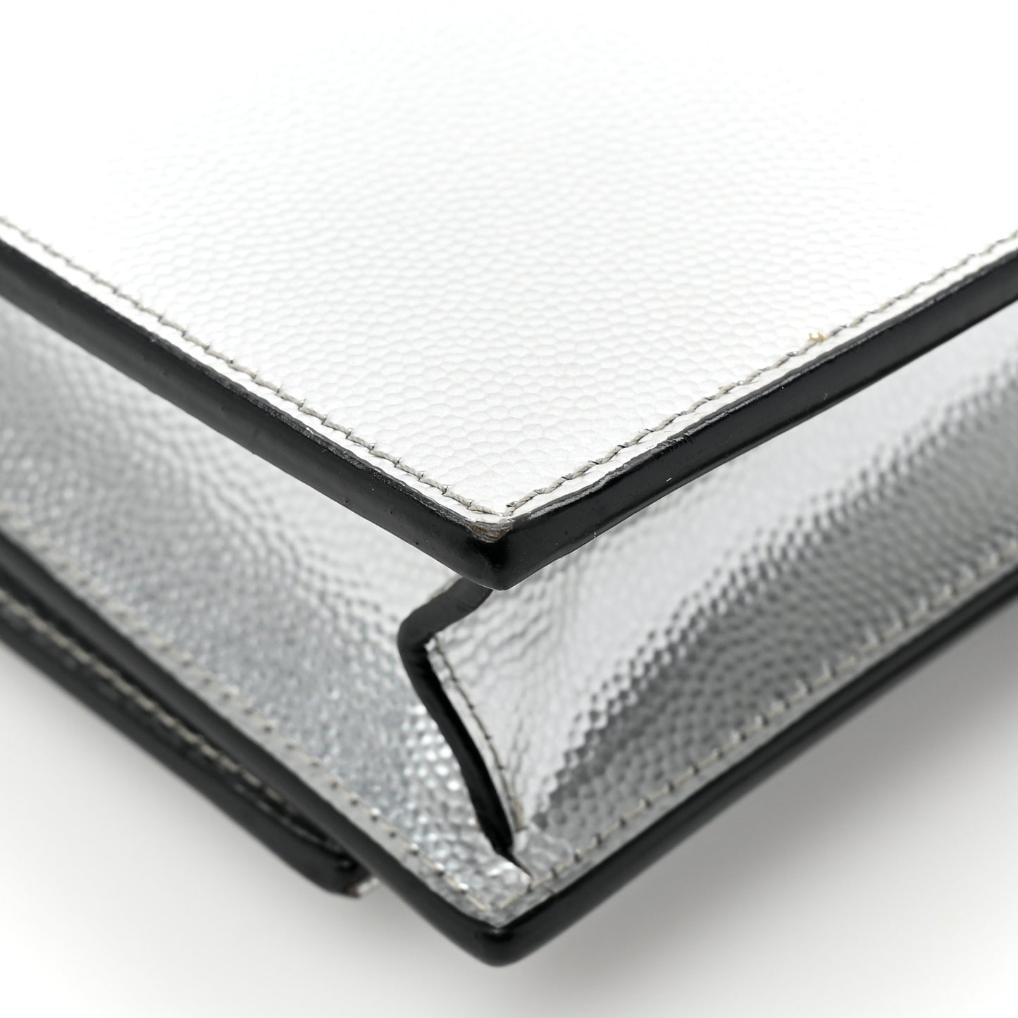 Metallic Grain De Poudre Clasic Monogram Kate Tassel Chain Wallet Argento