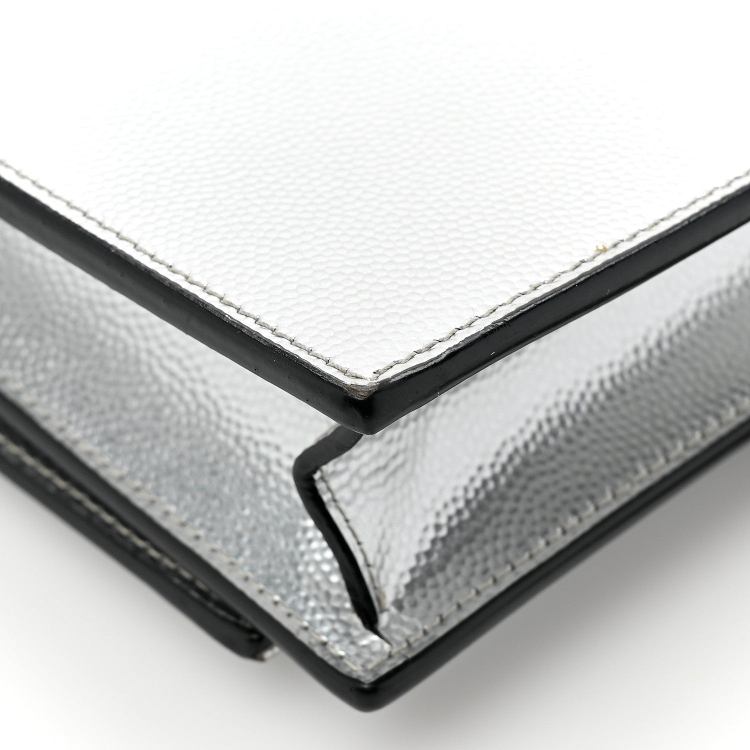 Saint Laurent Metallic Grain De Poudre Clasic Monogram Kate Tassel Chain Wallet Argento 13 of 16