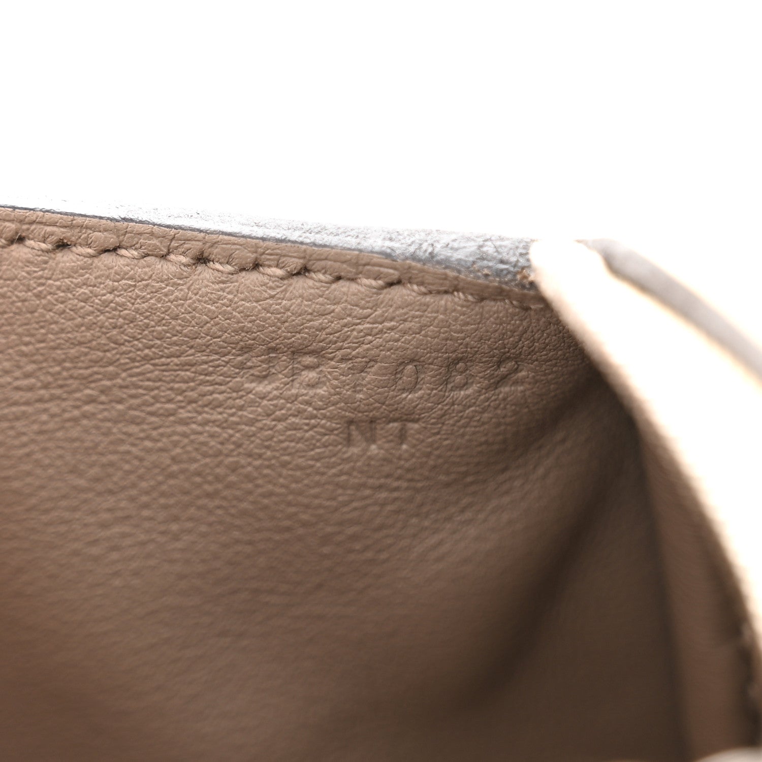 Hermes Taurillon Clemence Mini Lindy 20 Trench 7 of 11