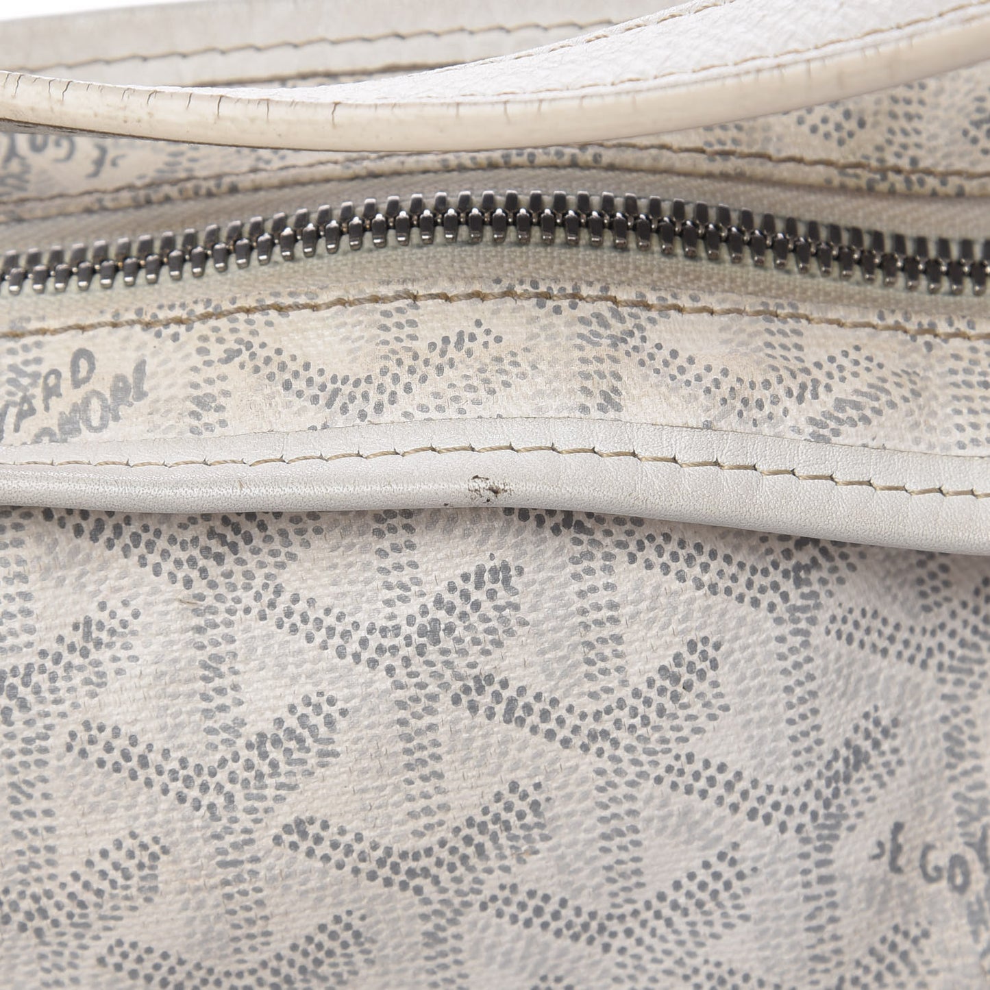 Goyardine Fidji Zip Hobo White