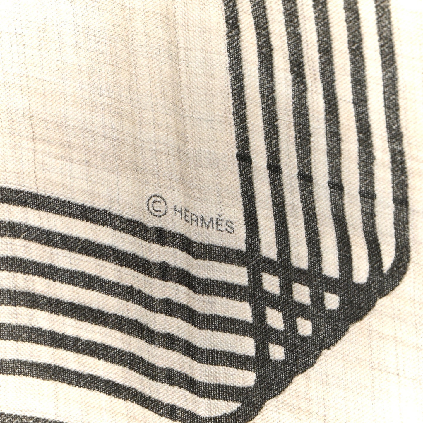 Cashmere Rubans D'Hermes Shawl 140 Beige Chine Rouge