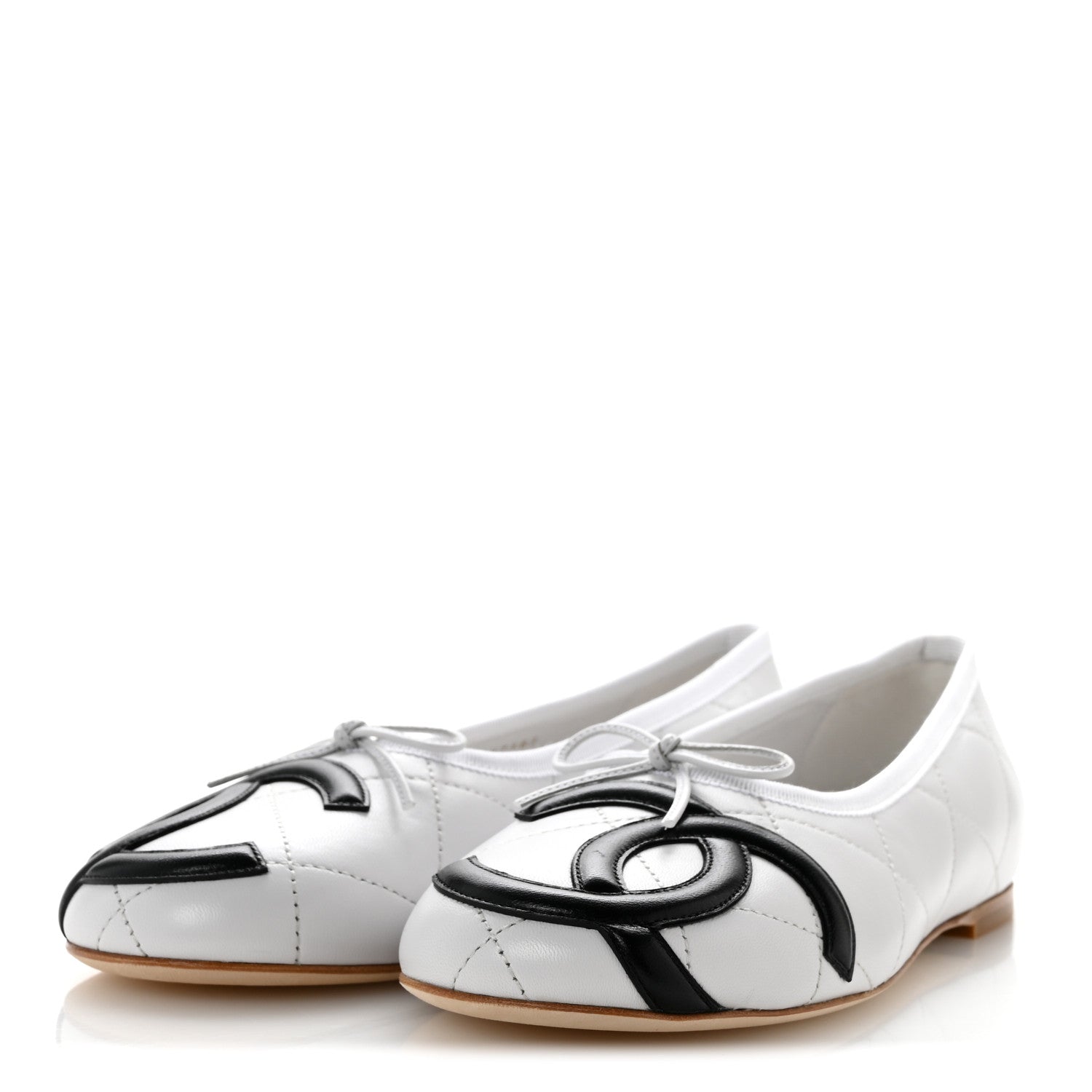 Chanel Lambskin Quilted CC Cambon Ballet Flats 39 White Black 4 of 10