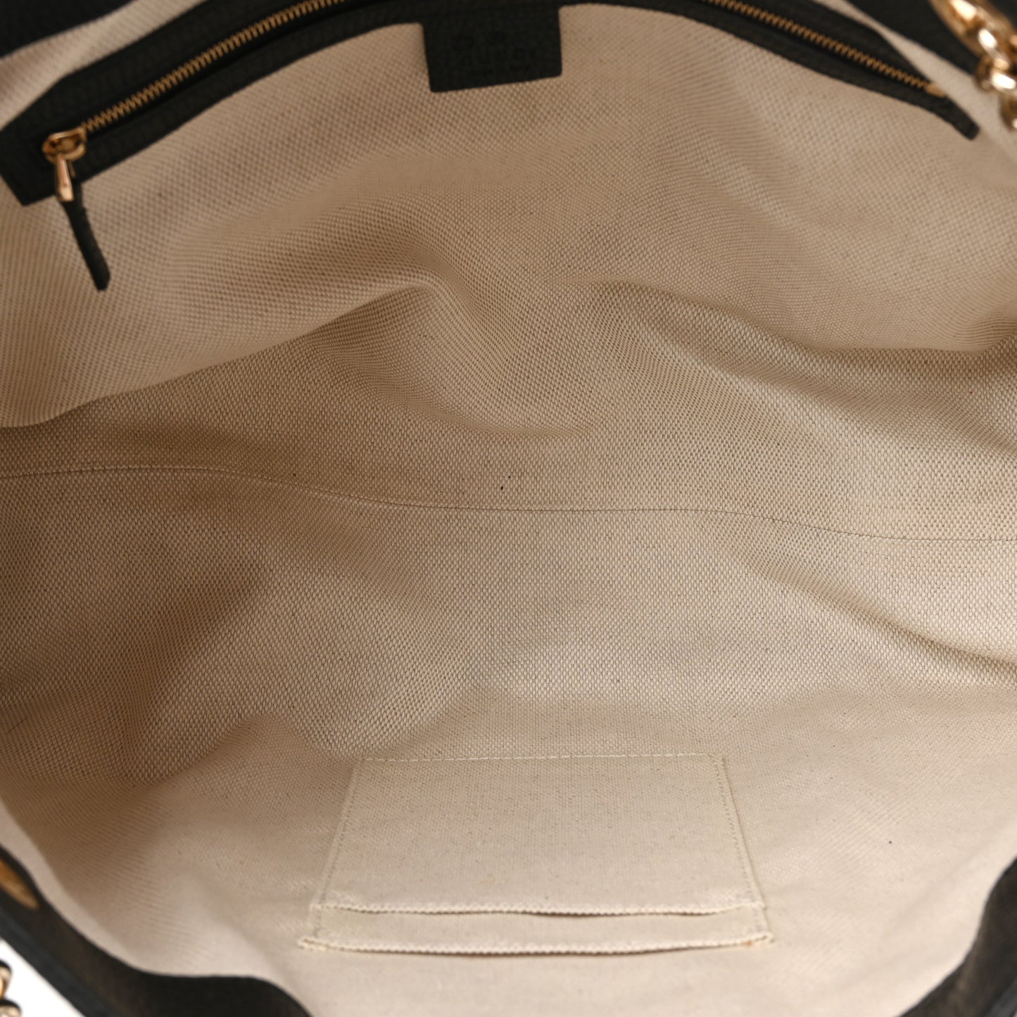 Pebbled Calfskin Medium Soho Chain Shoulder Bag Black